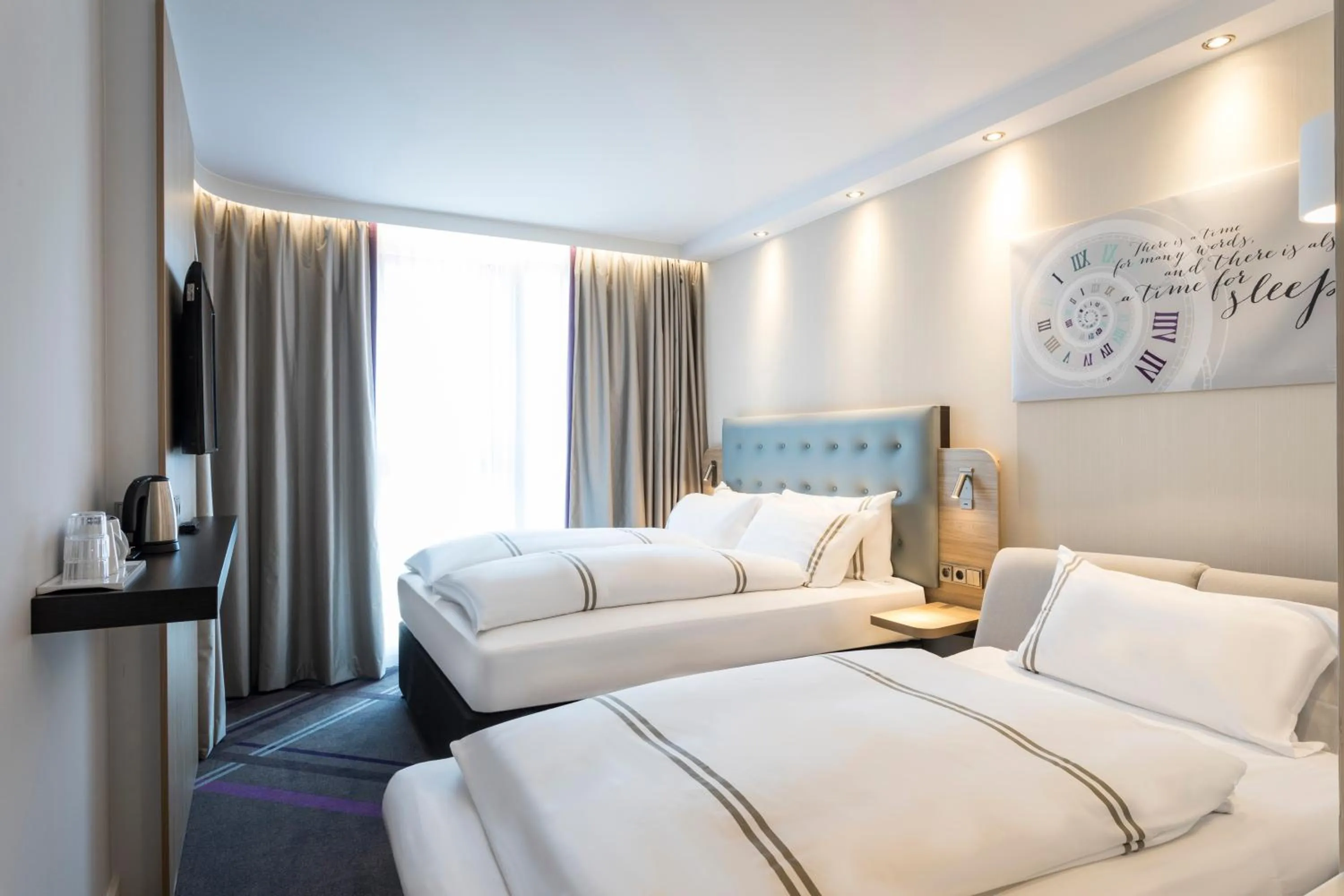 Bed in Holiday Inn Express Freiburg - City Centre