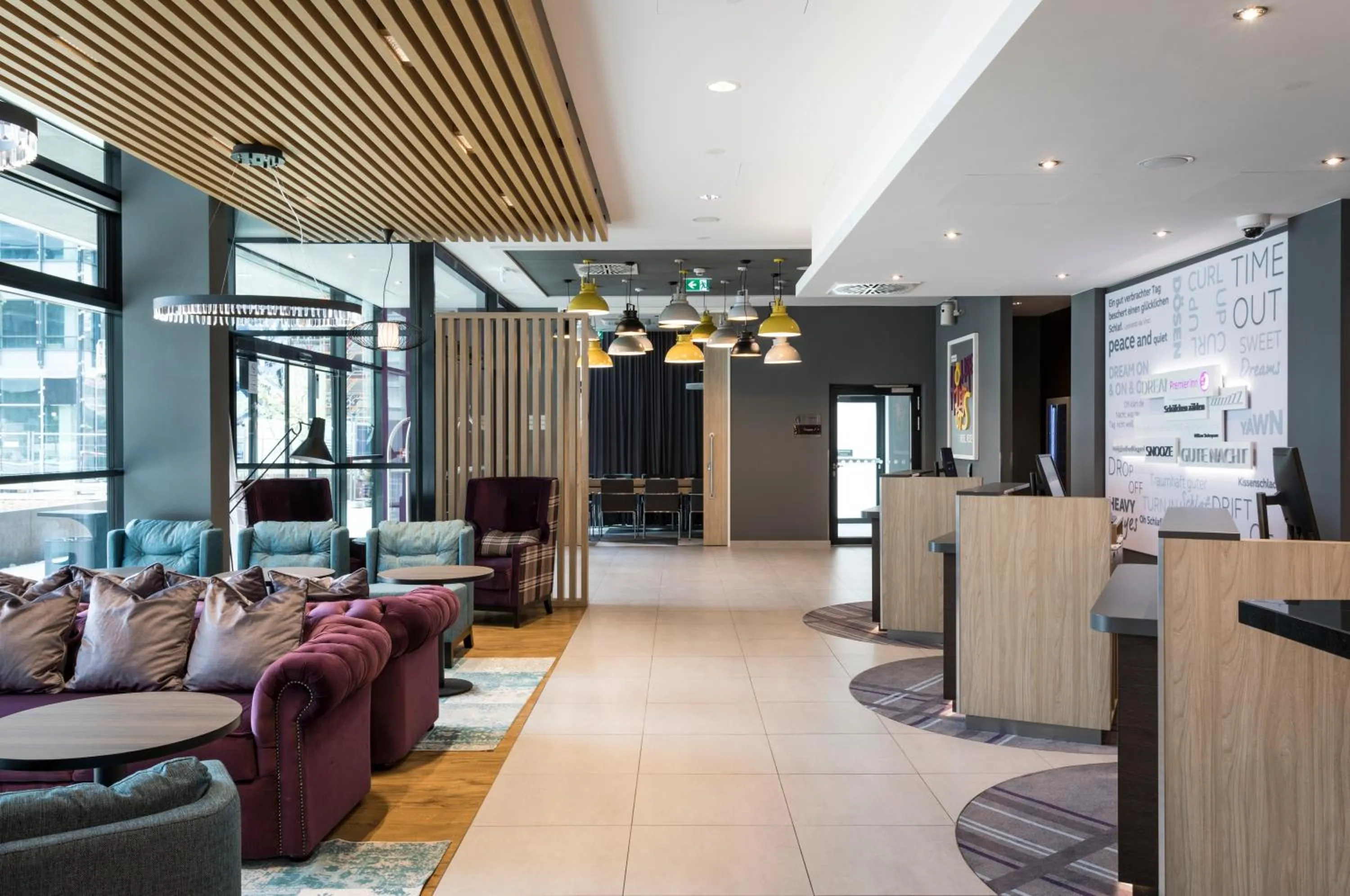 Seating area in Holiday Inn Express Freiburg - City Centre