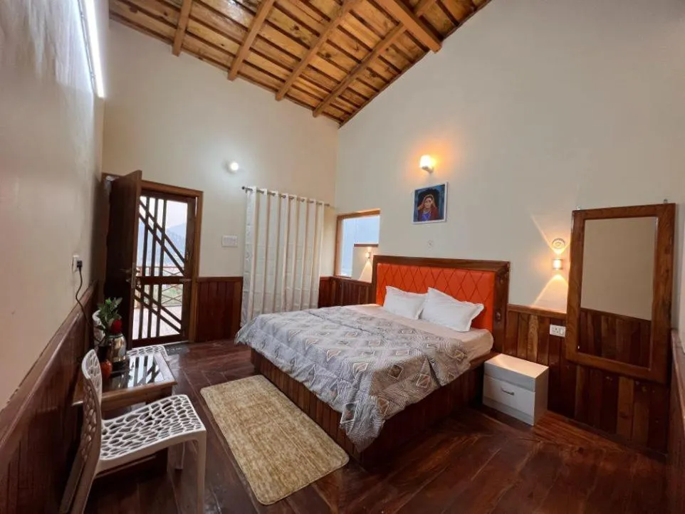 Bedroom, Bed in Cortland Jungle Resort