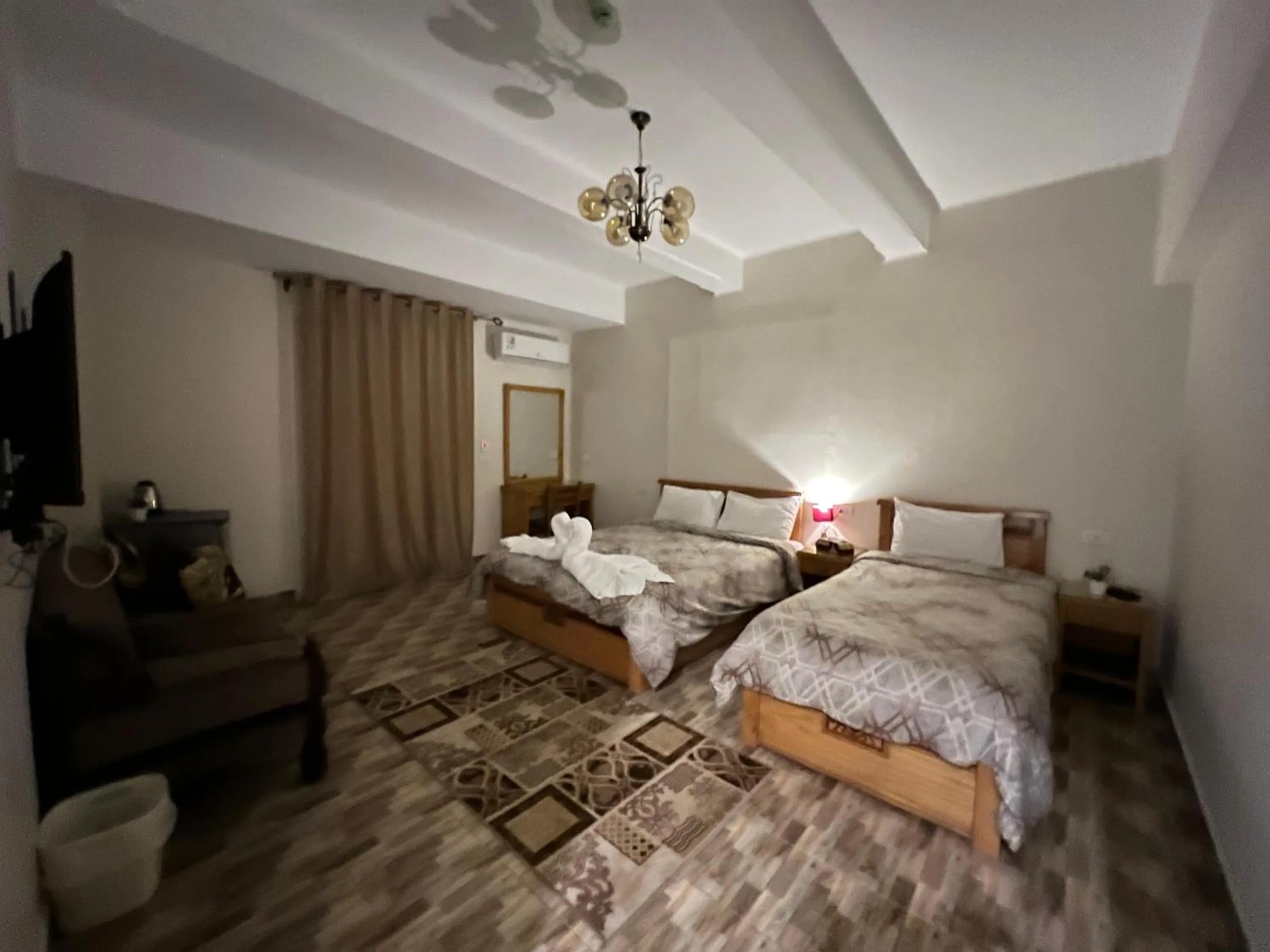 Photo of the whole room, Bed in Central Cairo Hotel