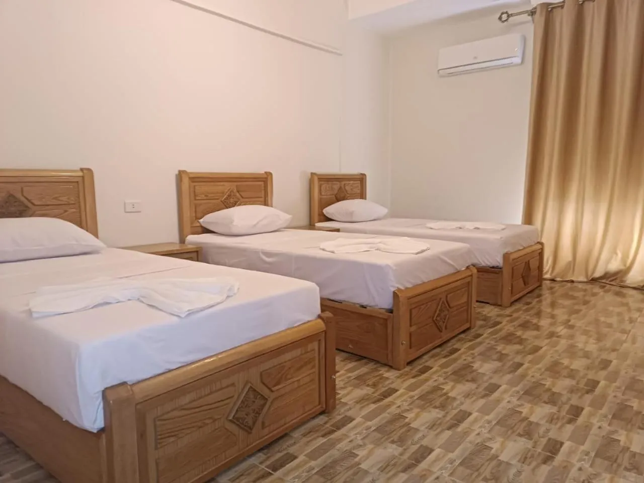 Photo of the whole room, Bed in Central Cairo Hotel