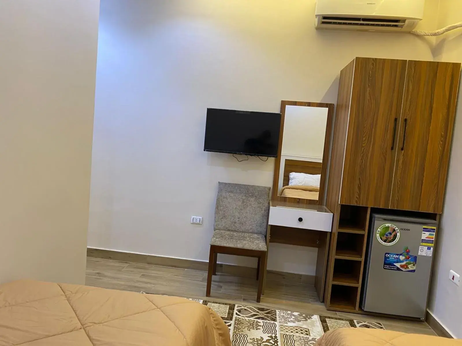 Deluxe Twin Room in Central Cairo Hotel Deluxe Twin Room in Central Cairo Hotel