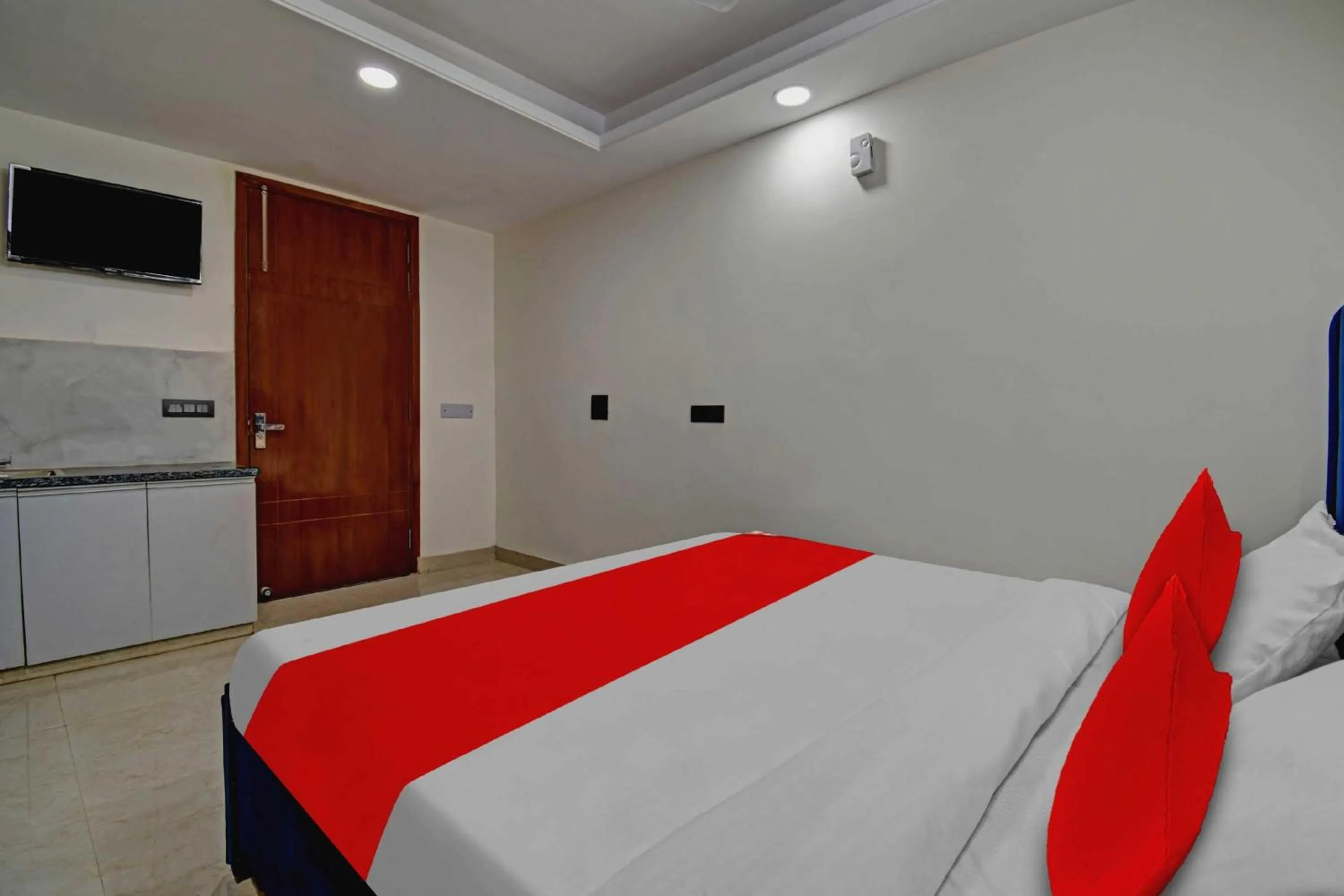 Bedroom, Bed in Hotel O Sai Kripa Stay