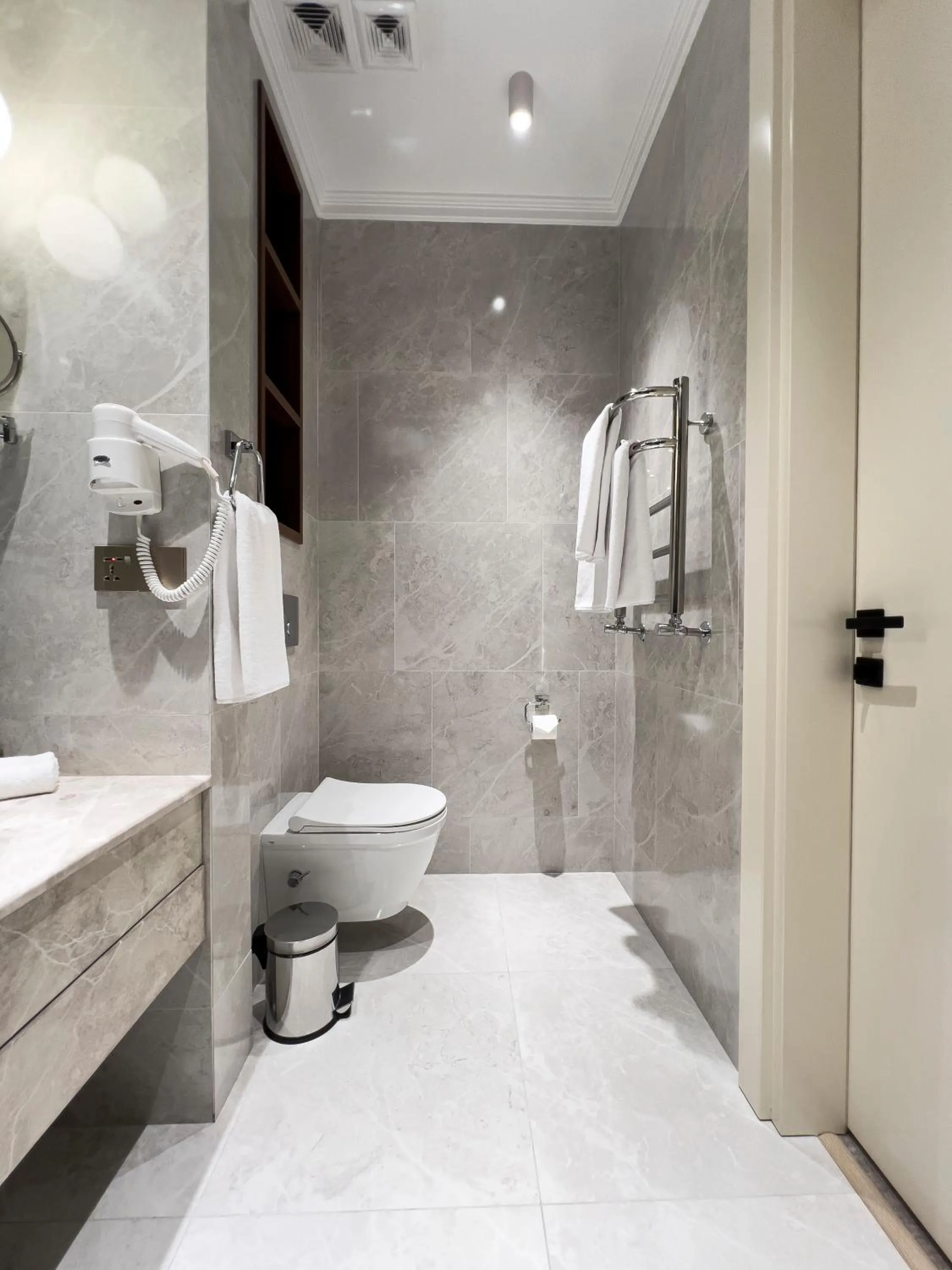 Toilet in Bentley Hotel Tashkent