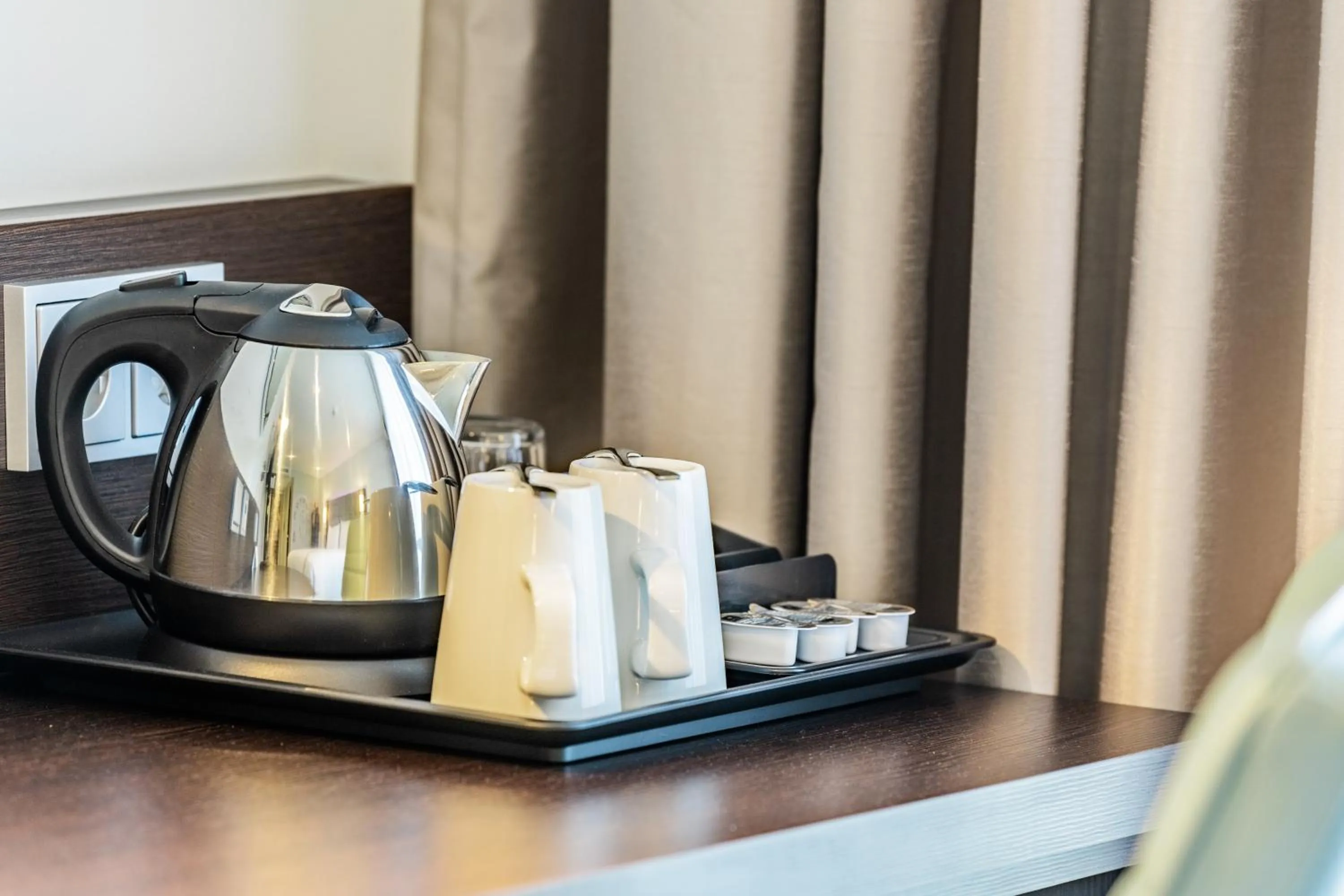 Coffee/Tea Facilities in Holiday Inn Express Hamburg - City Hauptbahnhof