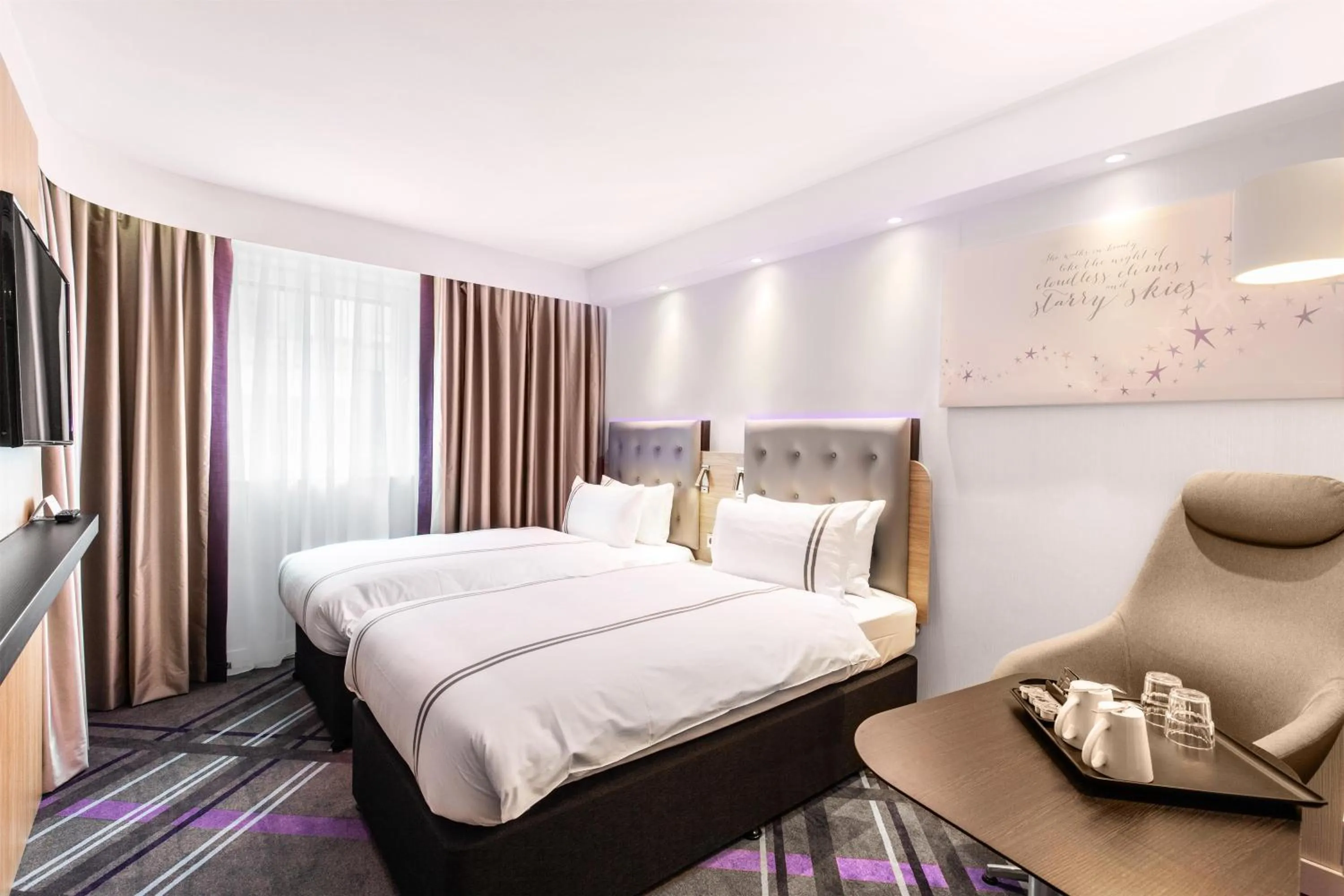 Bedroom, Bed in Premier Inn Hamburg City Hammerbrook