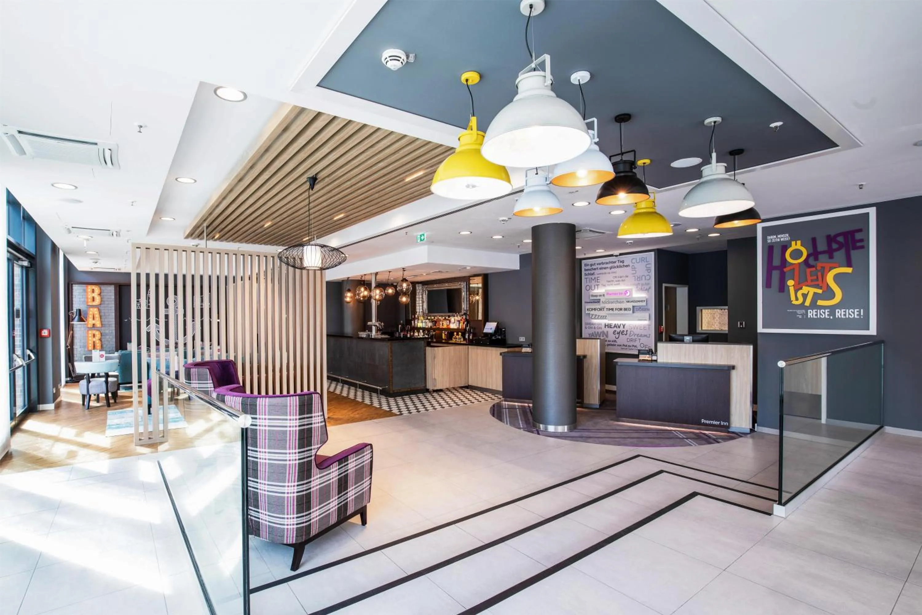 Lobby or reception in Premier Inn Hamburg City Hammerbrook