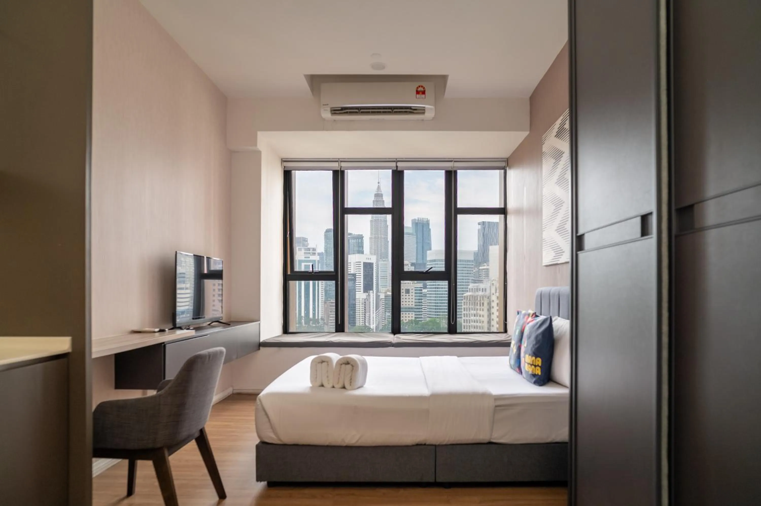 Ceylonz Muji Room Day Bed in Ceylonz Leisure Suites KLCC