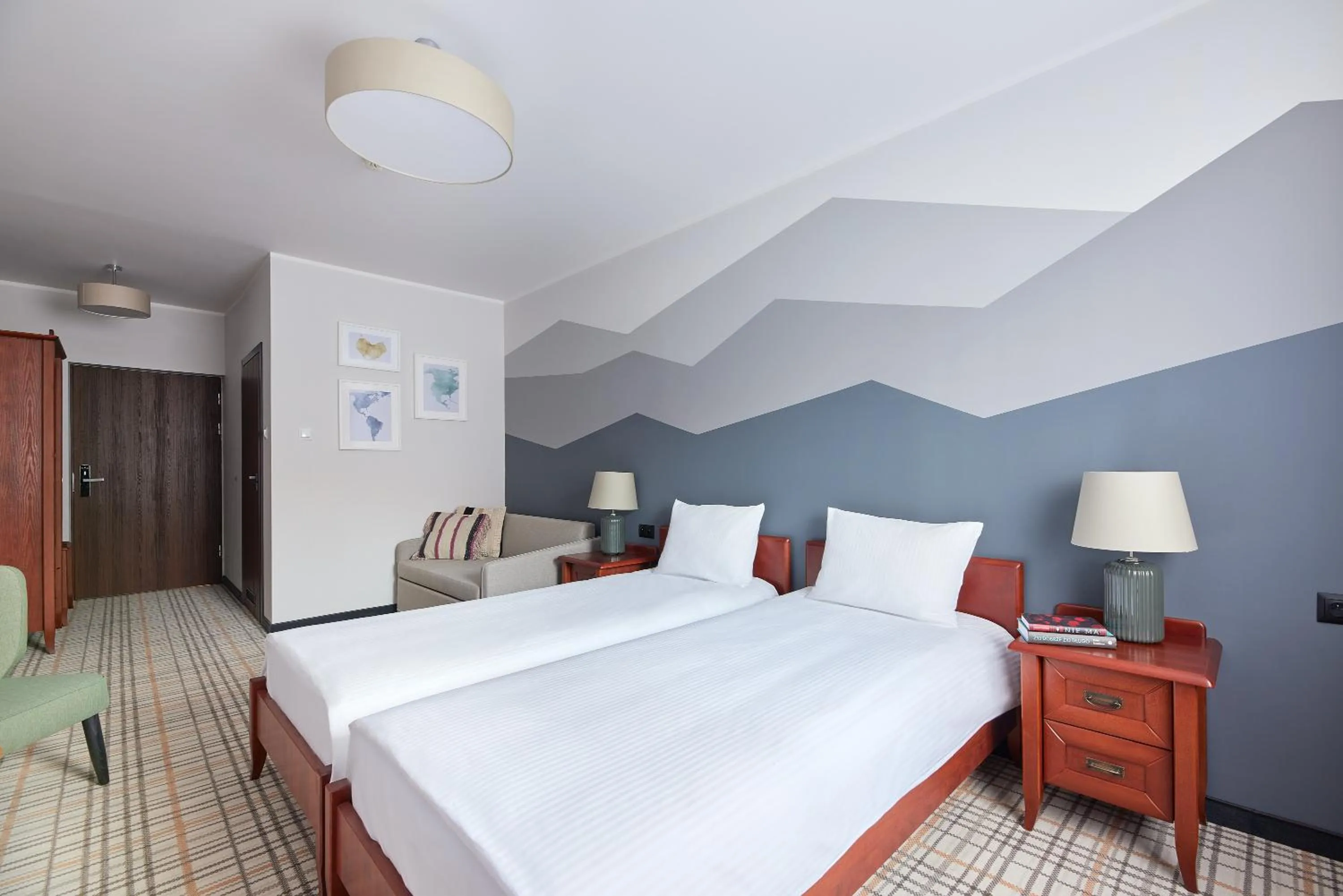 Photo of the whole room in Kyriad Karkonosze