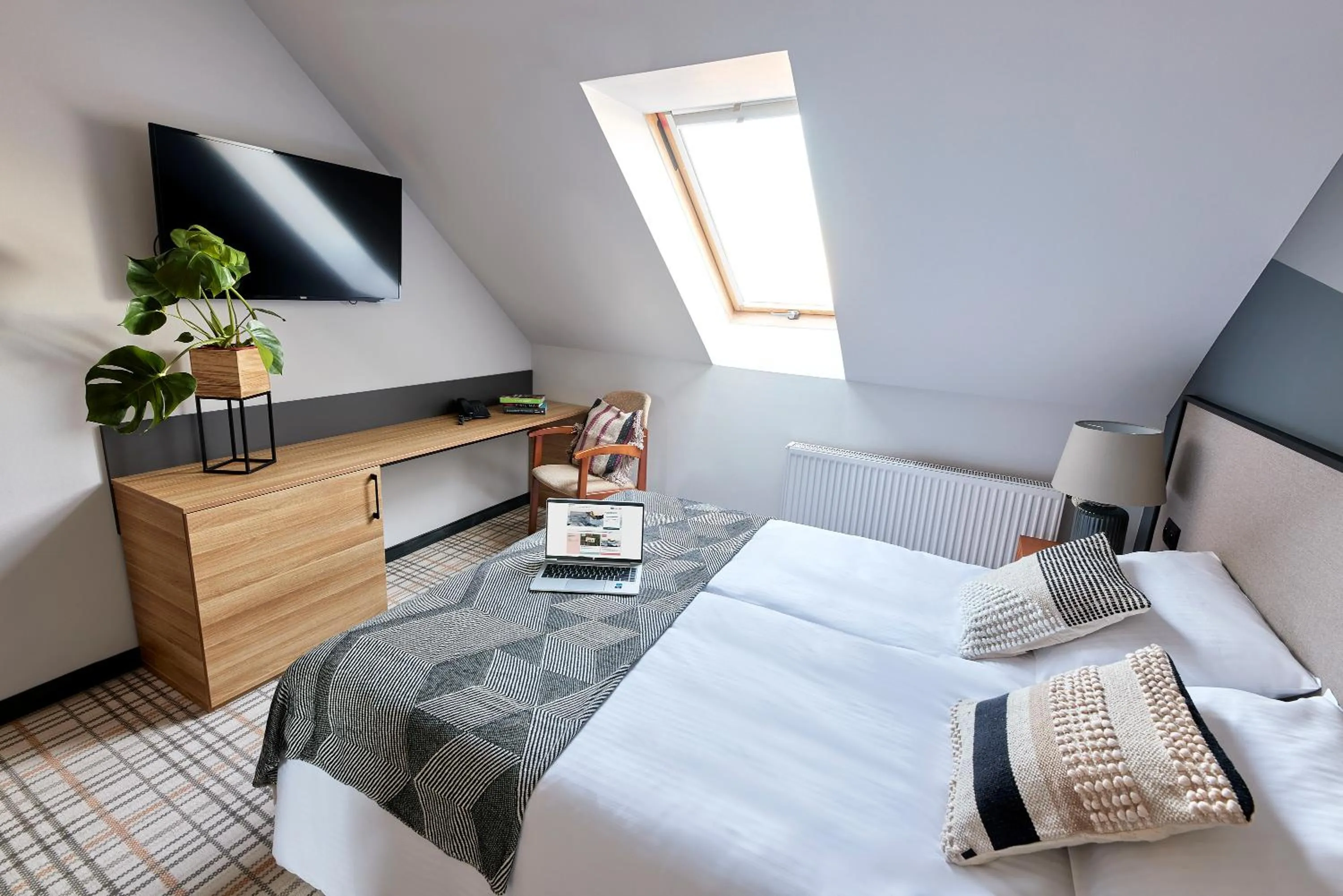 Photo of the whole room in Kyriad Karkonosze