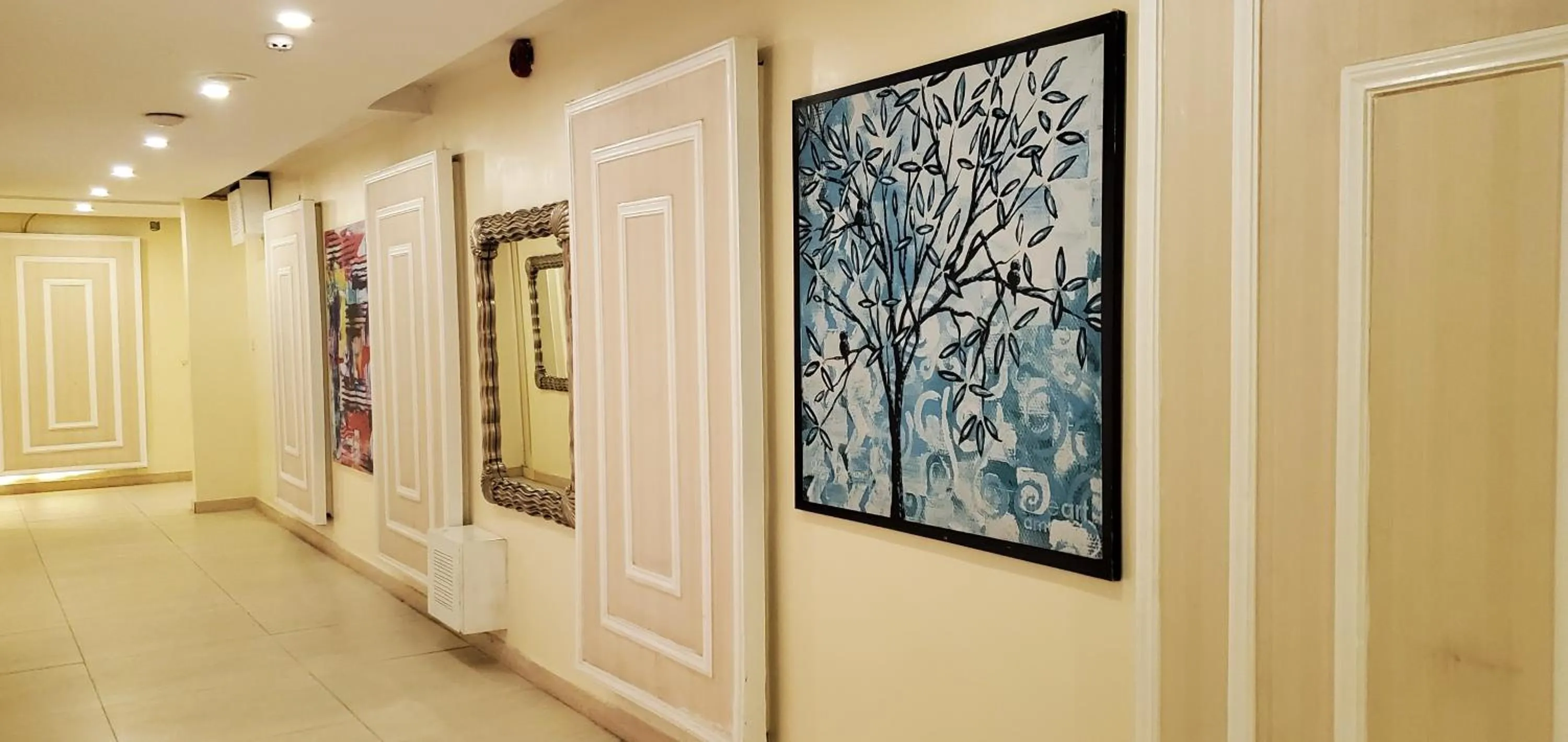 Decorative detail in The Palms Hotel