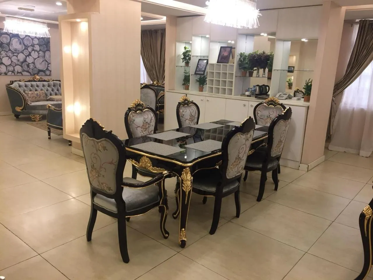 Dining area in The Palms Hotel