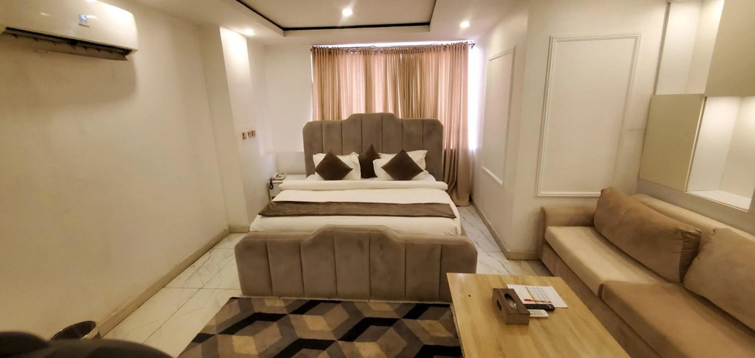 Bed in The Palms Hotel