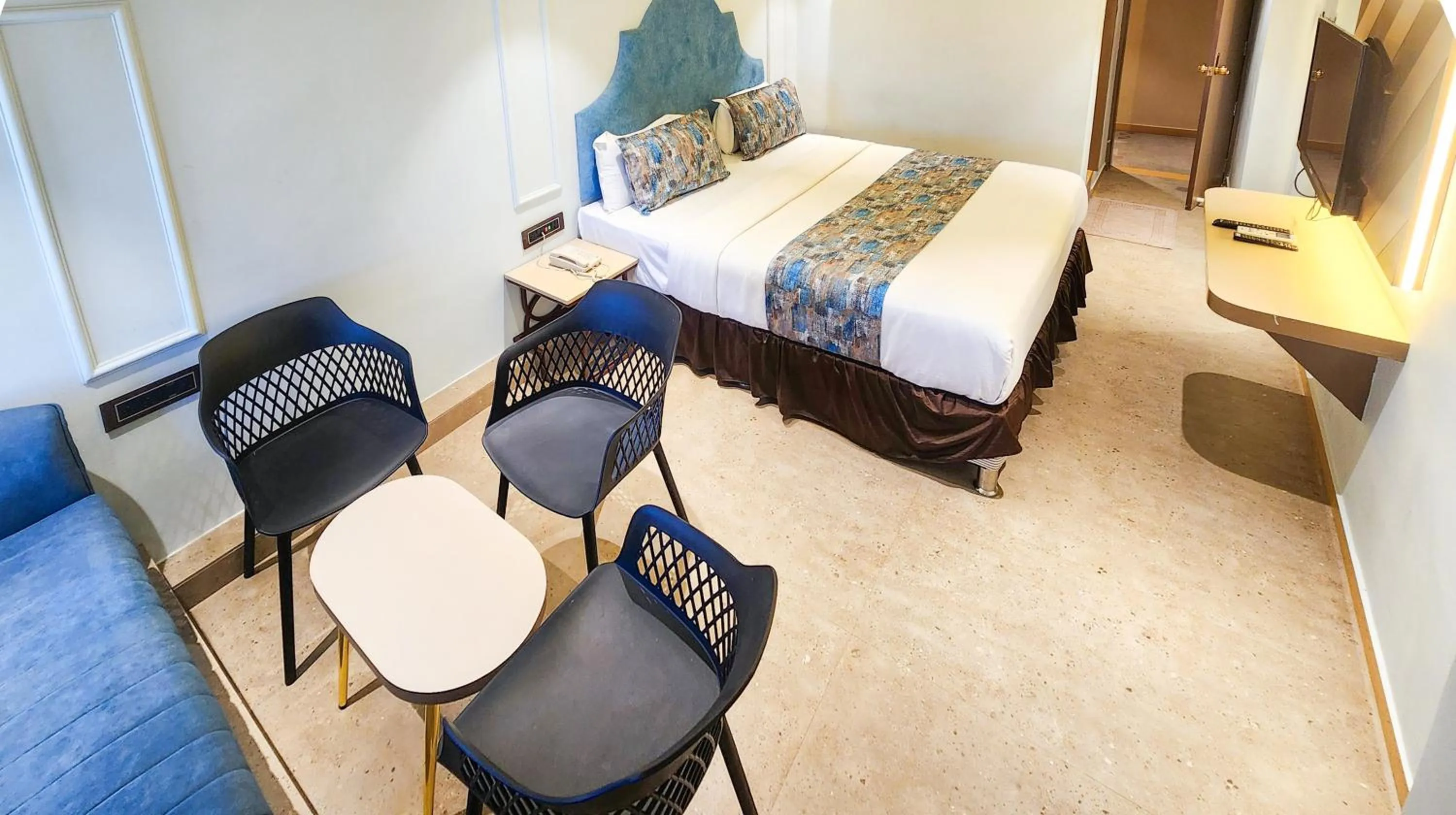 Bathroom, Bed in Hotel Nova Bling