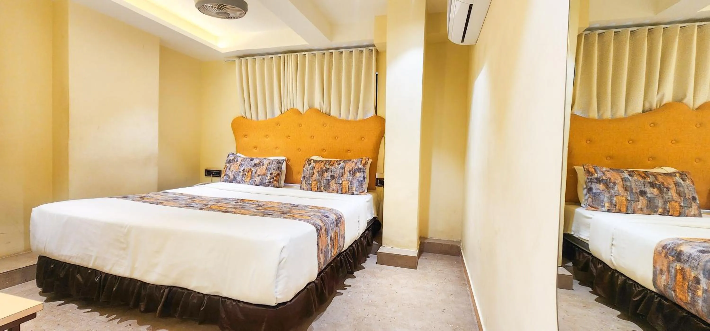 Bathroom, Bed in Hotel Nova Bling