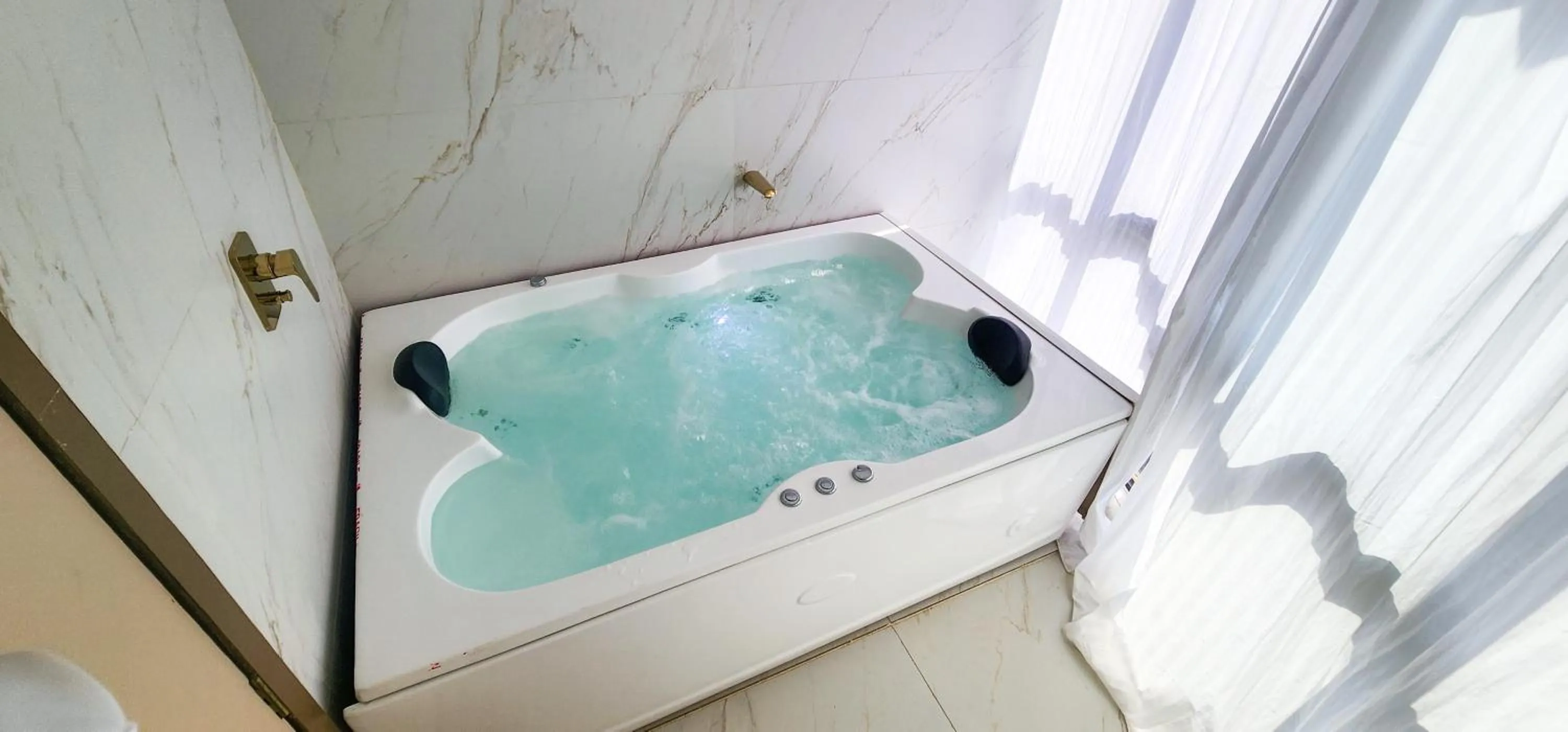 Bathroom in Hotel Nova Bling