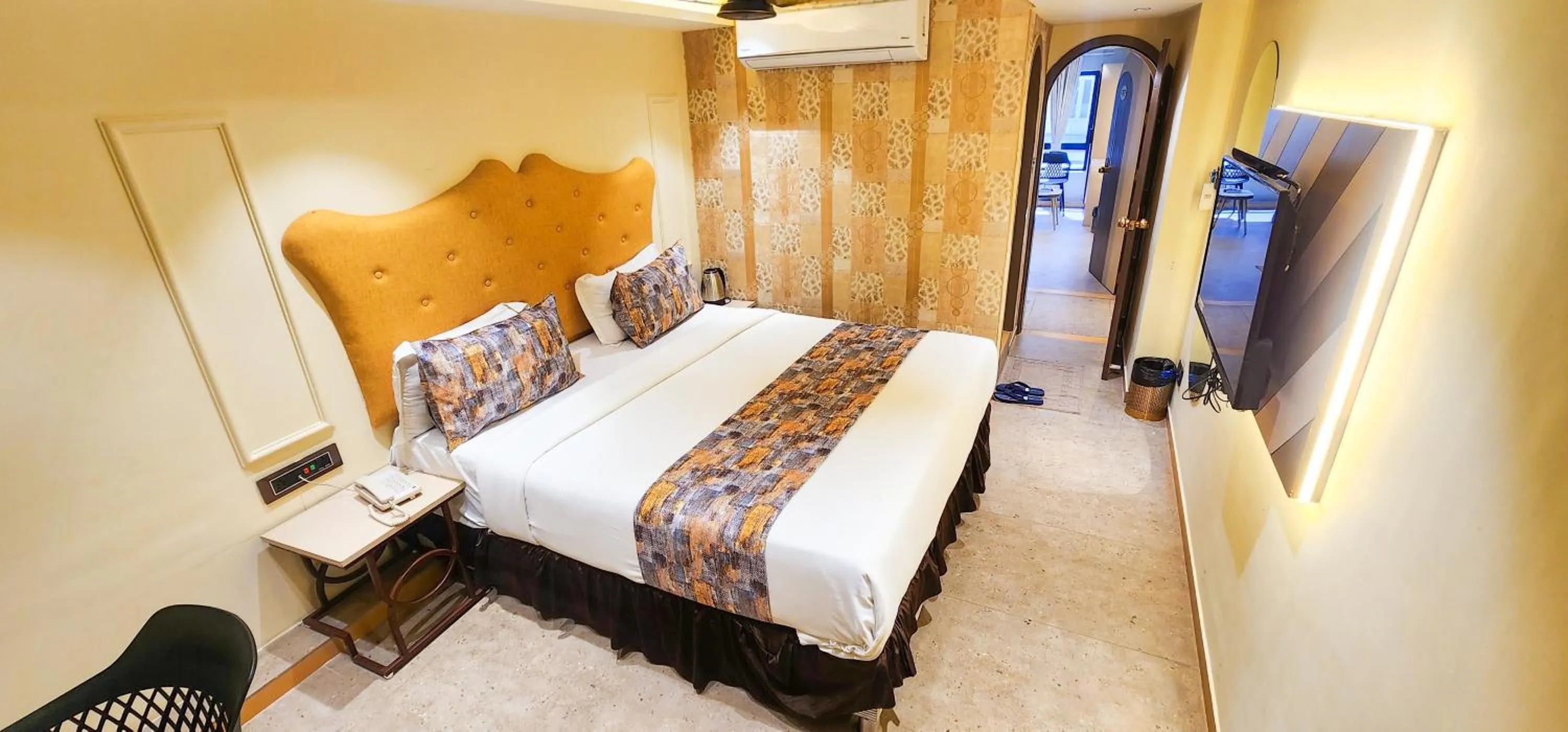 Bathroom, Bed in Hotel Nova Bling