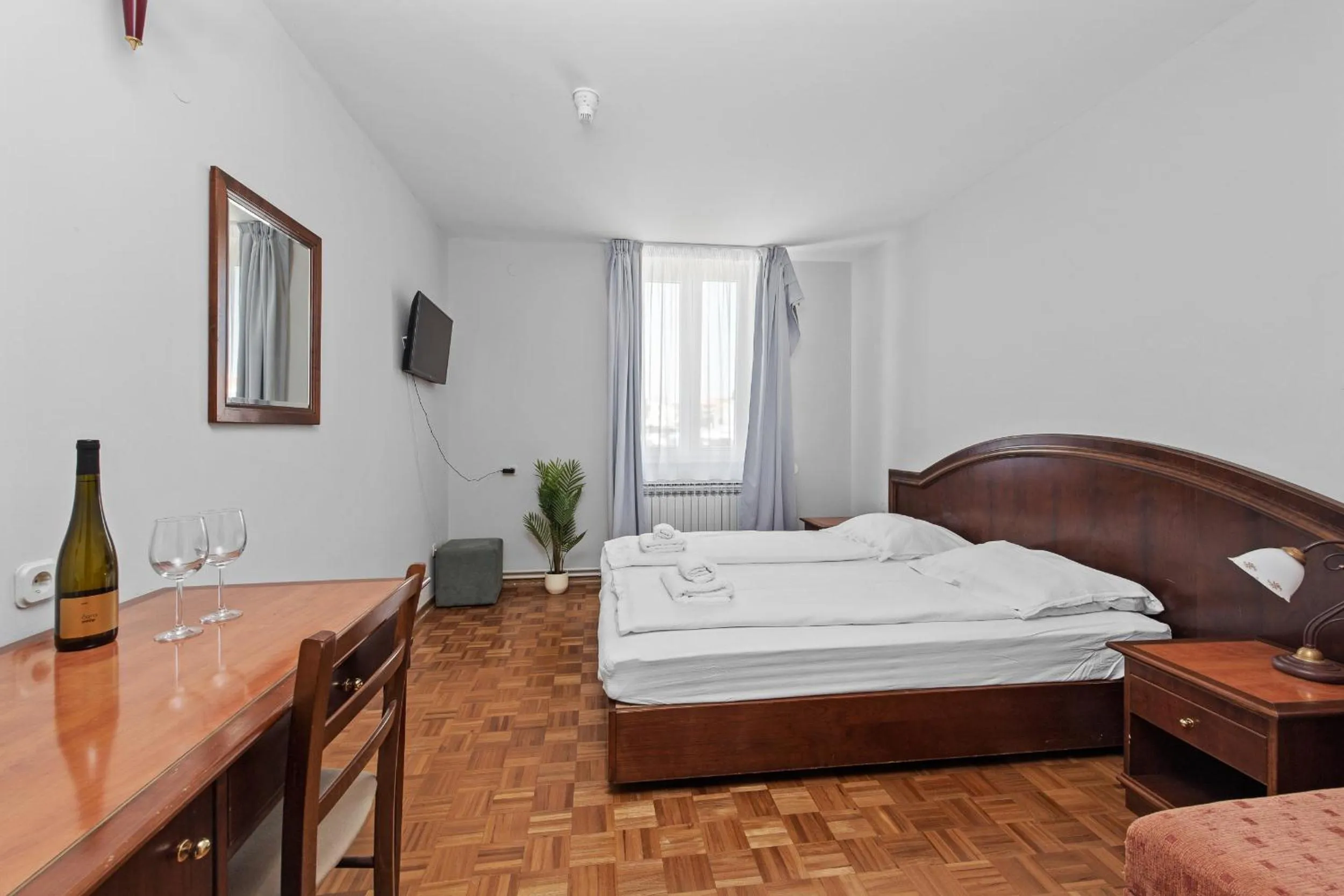 Bed in Minerva Hotel