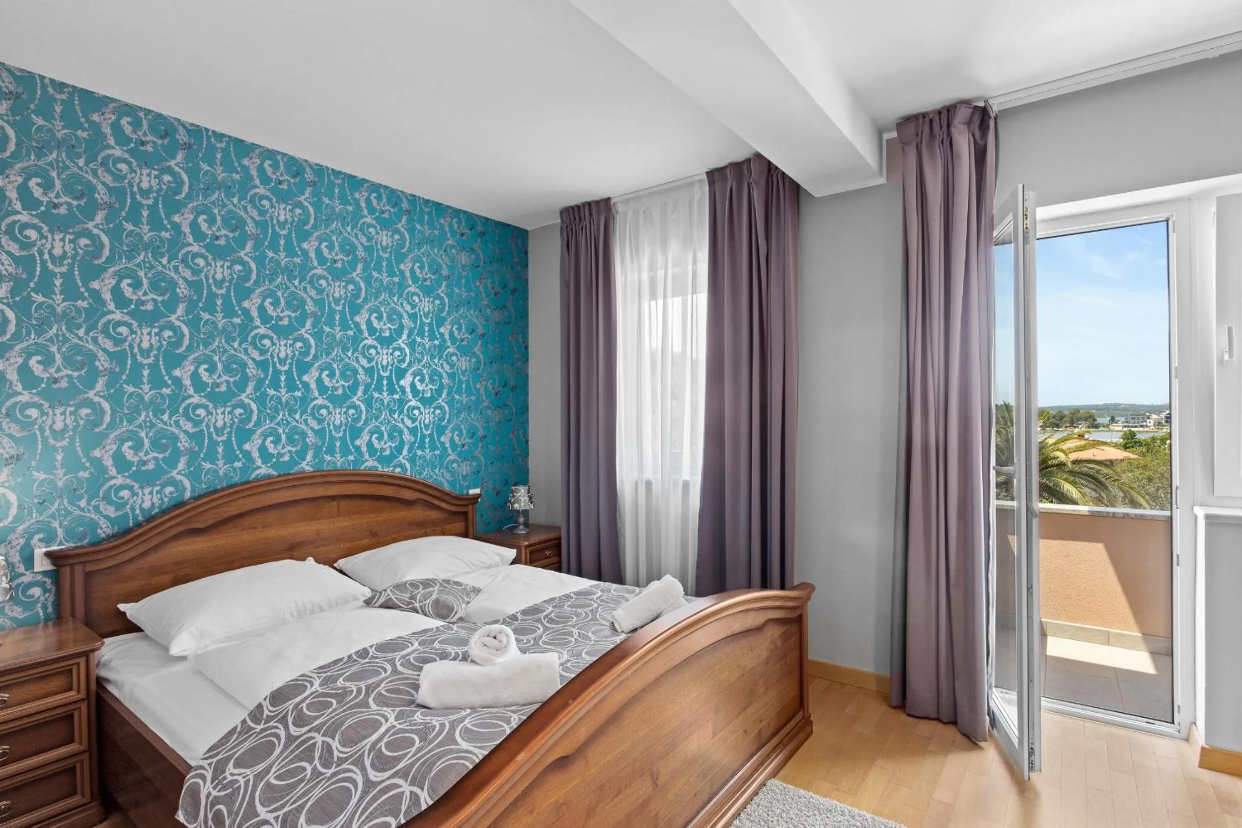 Bed in Minerva Hotel