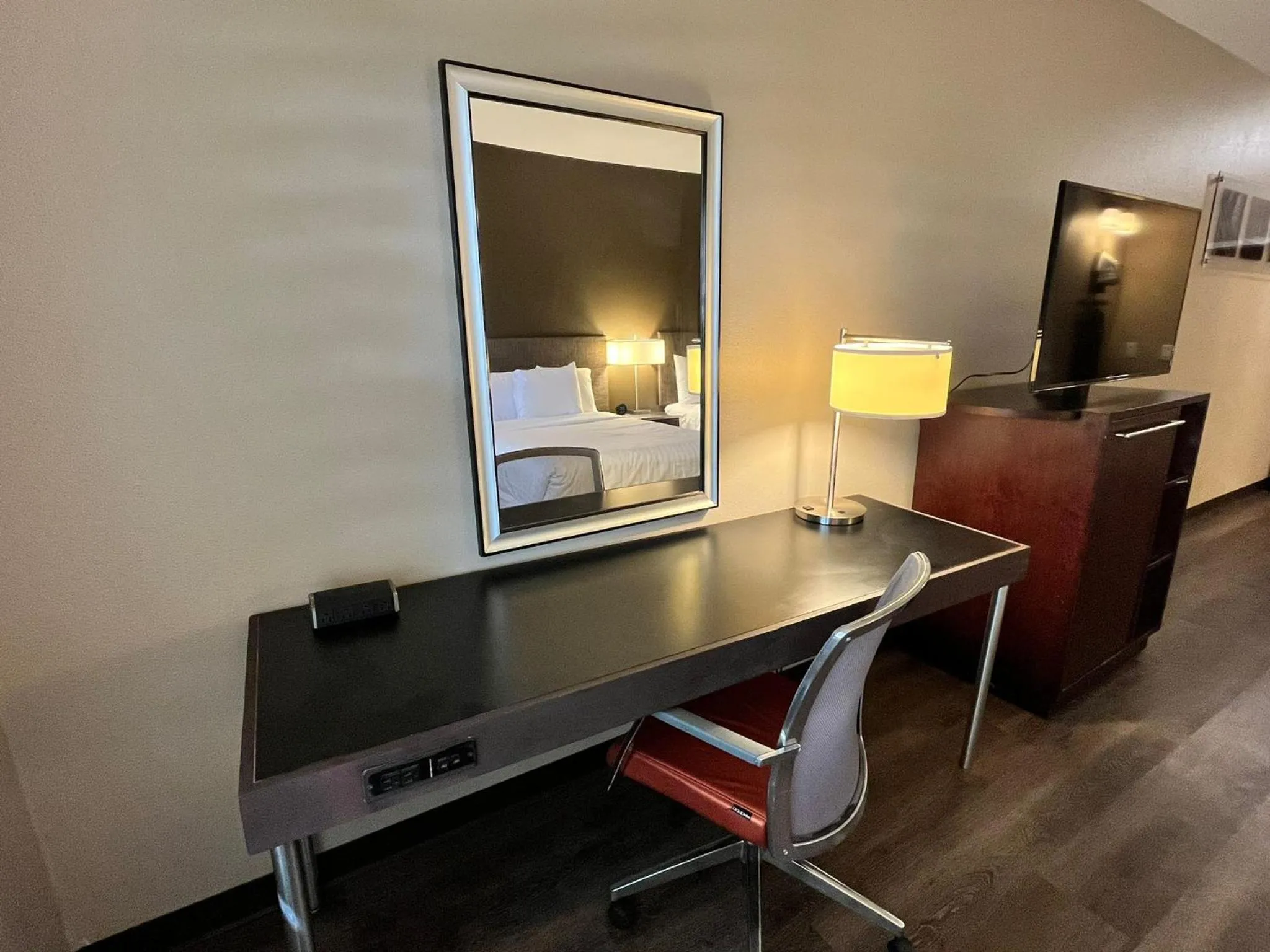 Bedroom, Bed in Grandstay Hotel & Suites