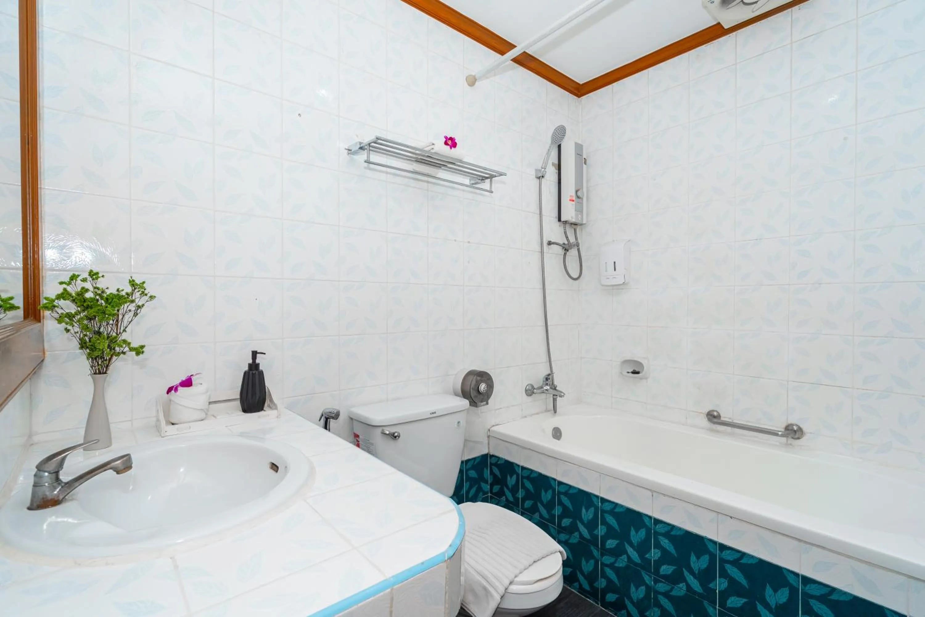 Bathroom in Patong Social Hotel & Restaurant