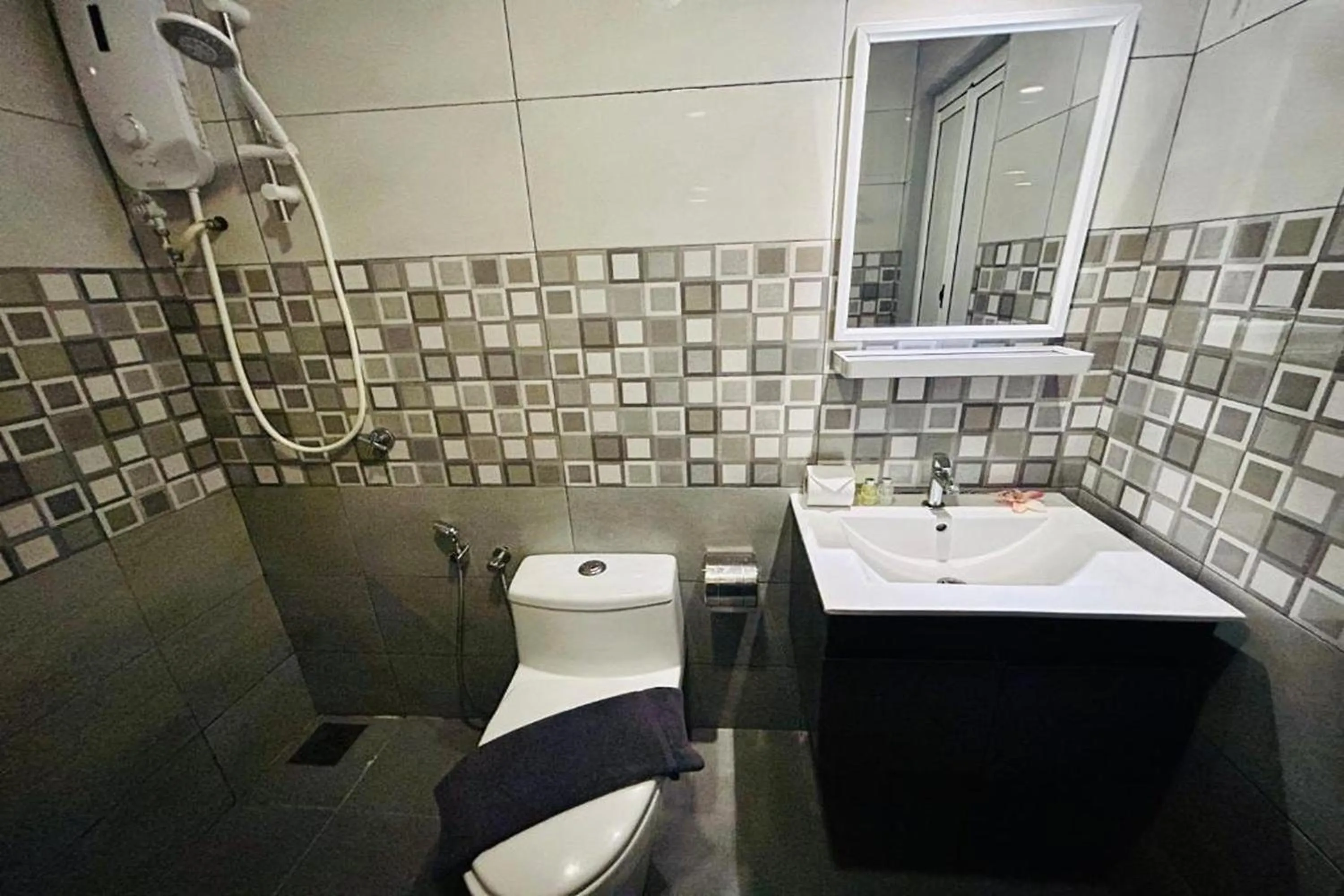 Bathroom in Hotel Dlima Inn Bukit Bintang