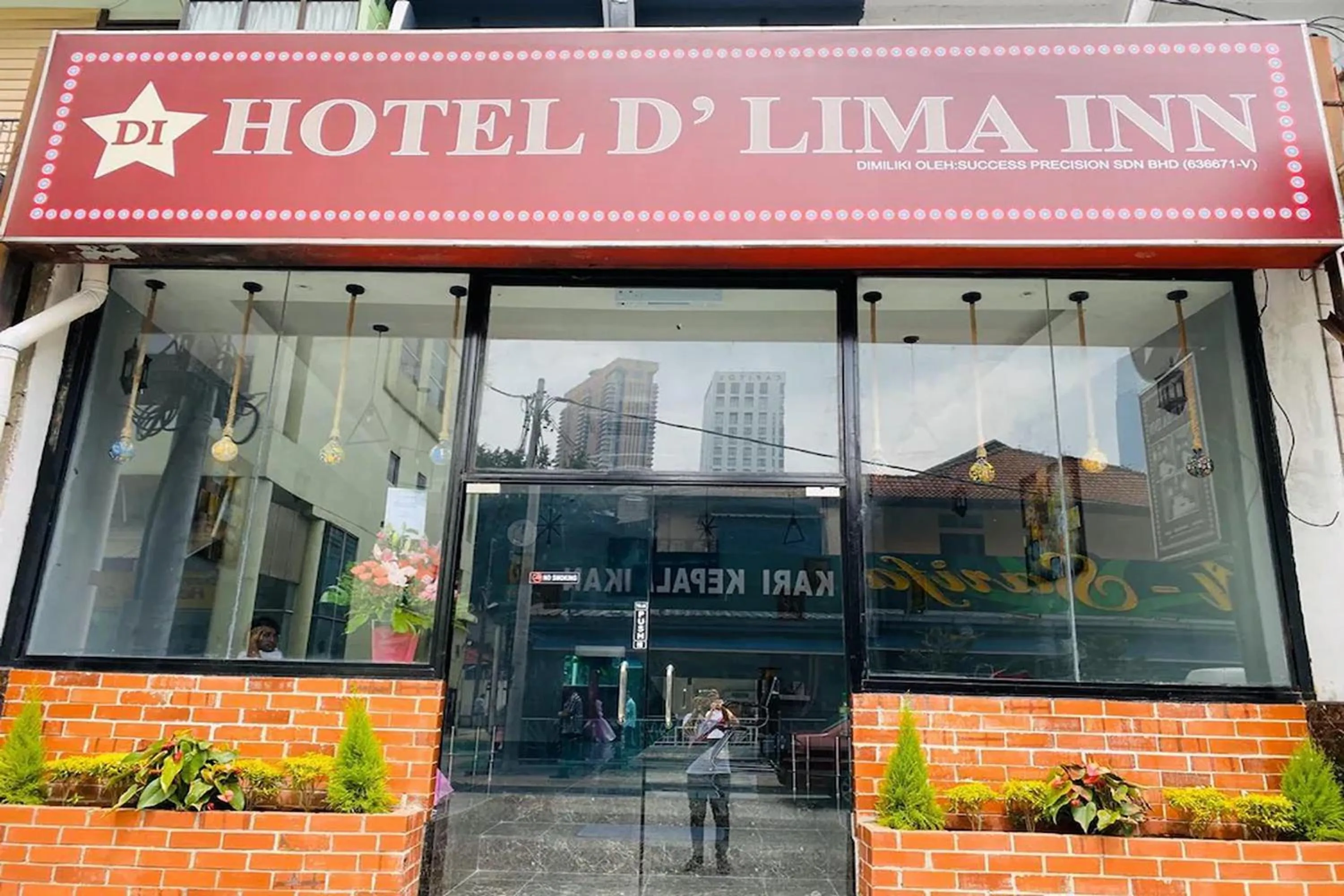 Property building in Hotel Dlima Inn Bukit Bintang