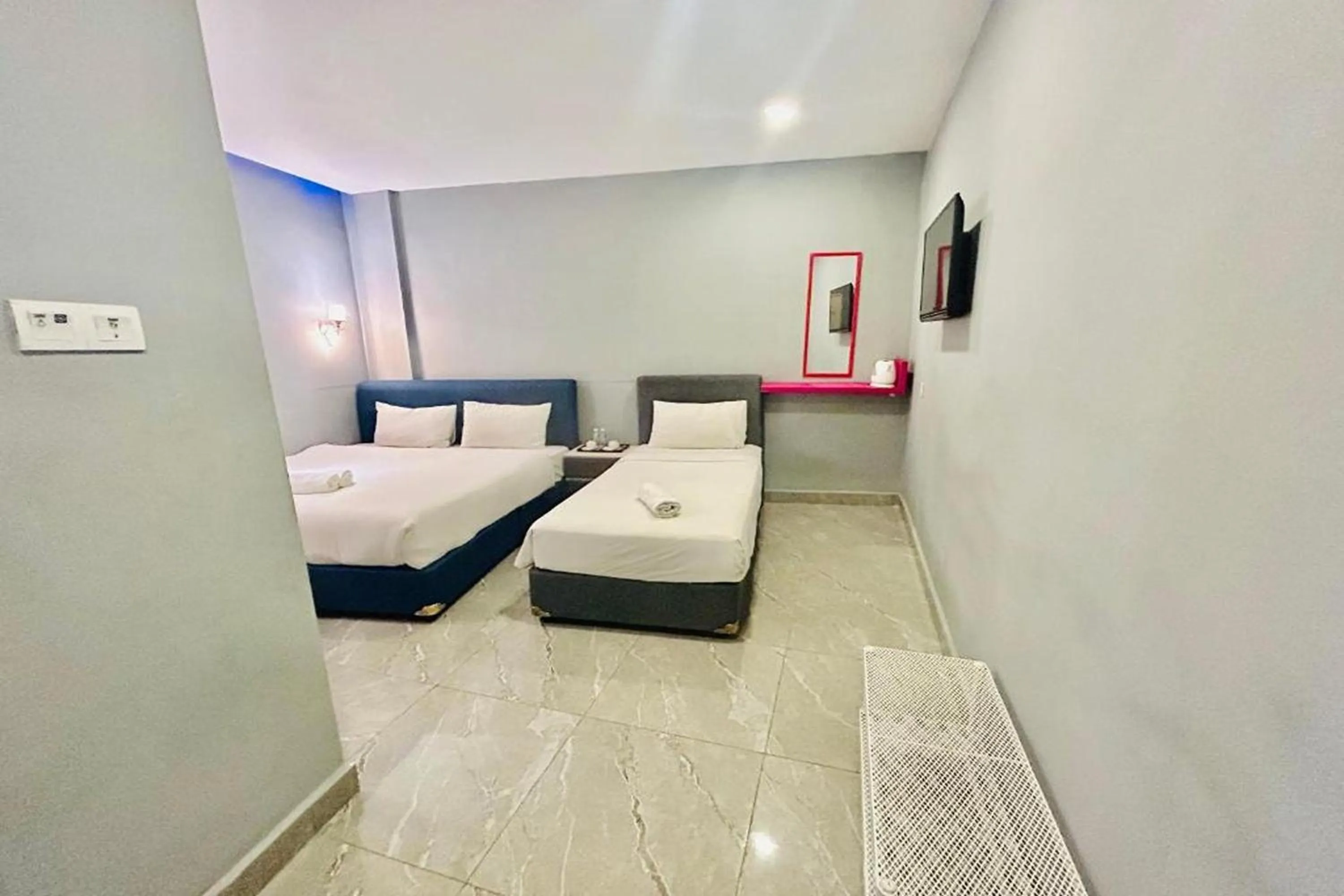 Bedroom, Bed in Hotel Dlima Inn Bukit Bintang