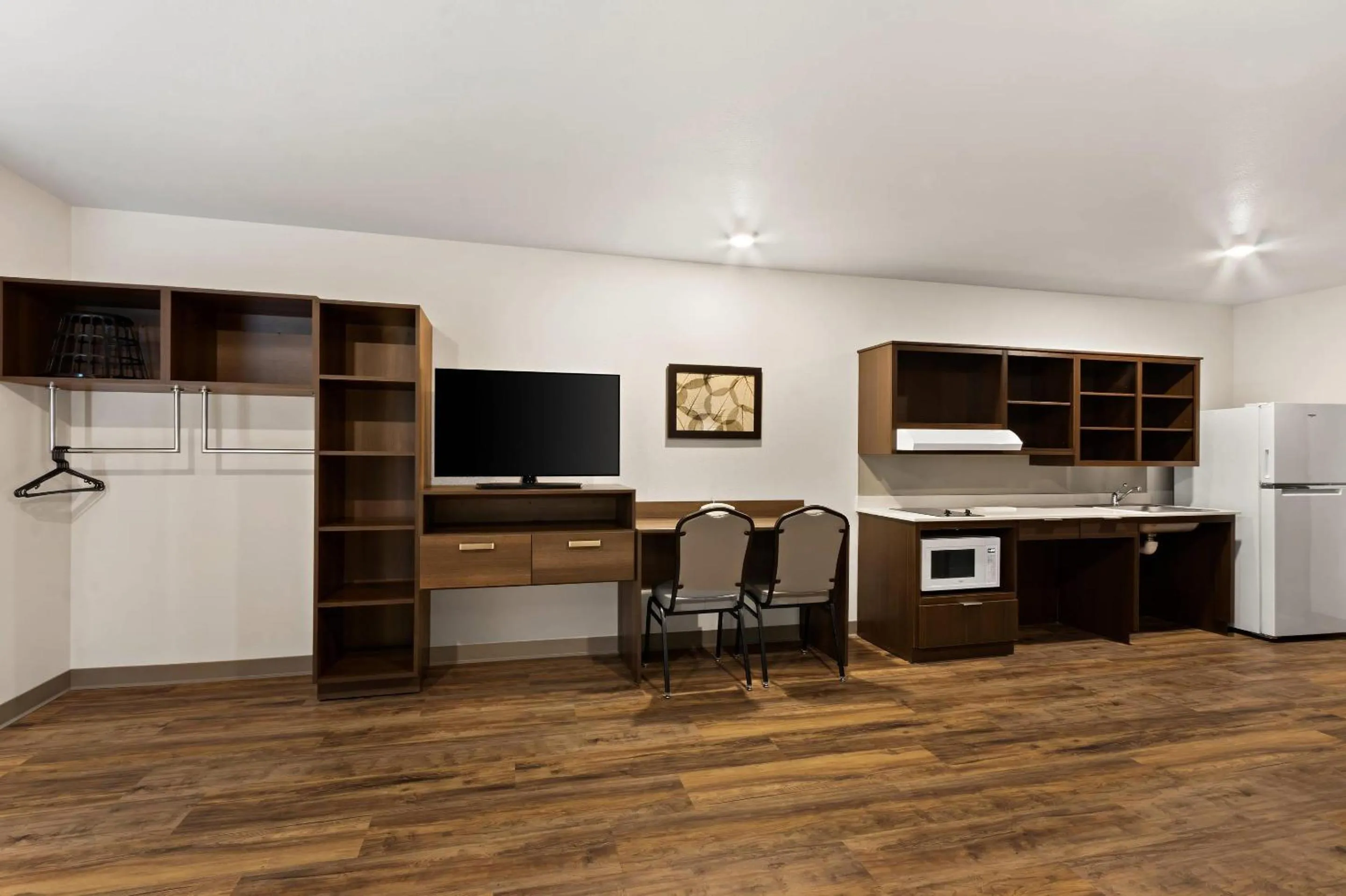 Bedroom in WoodSpring Suites Tolleson - Phoenix West