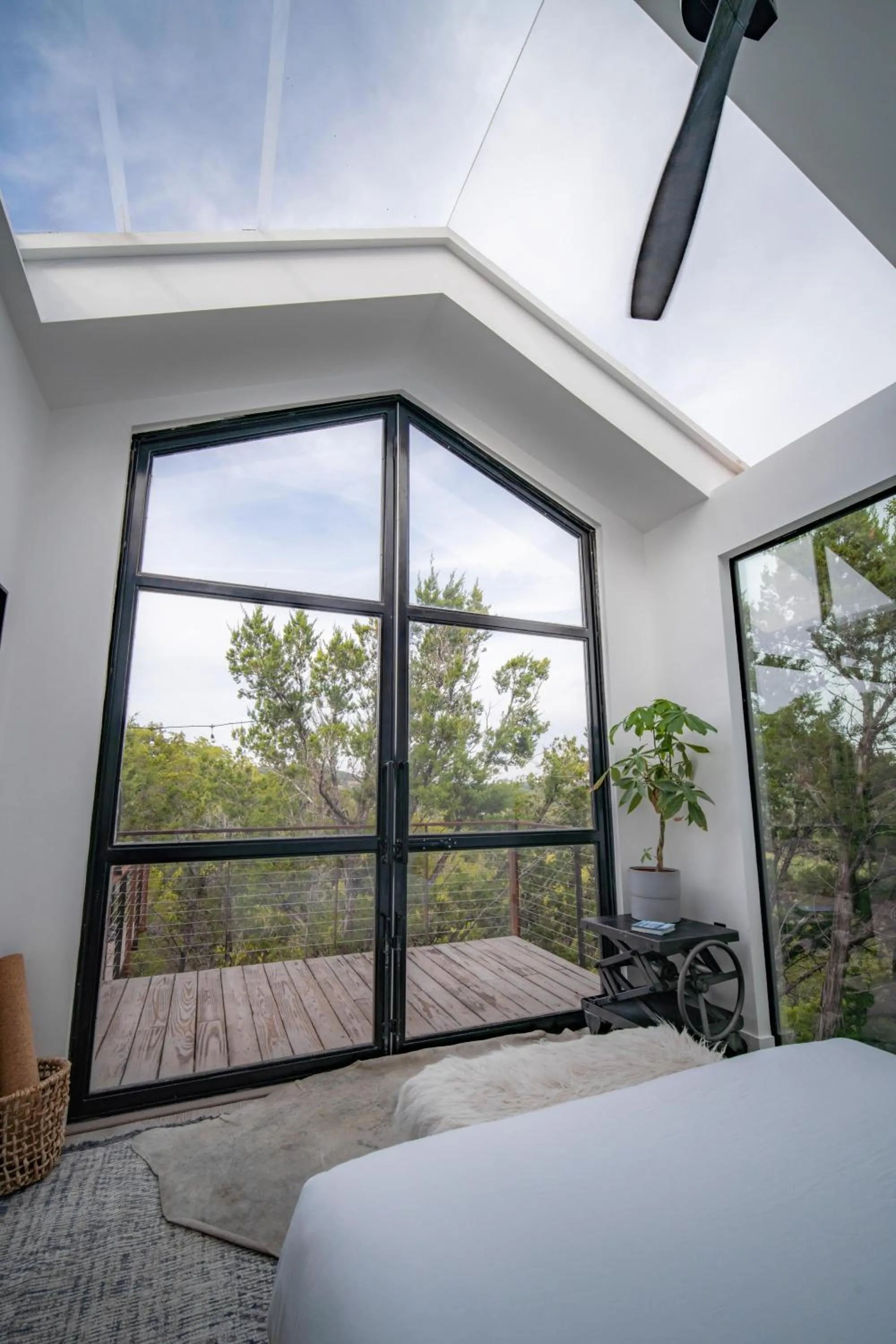 Bed in Missing Hotel