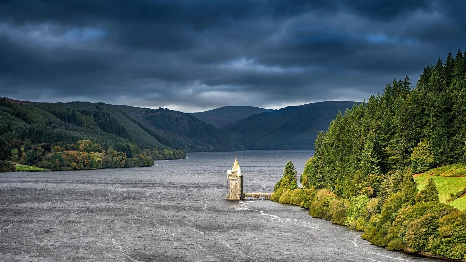 Natural landscape in Lake Vyrnwy Hotel & Spa