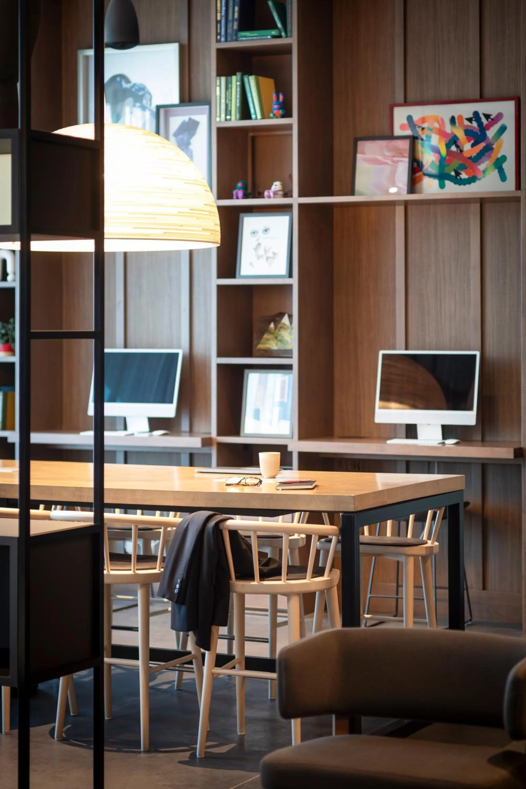 Business facilities in Alt Hotel Calgary University District