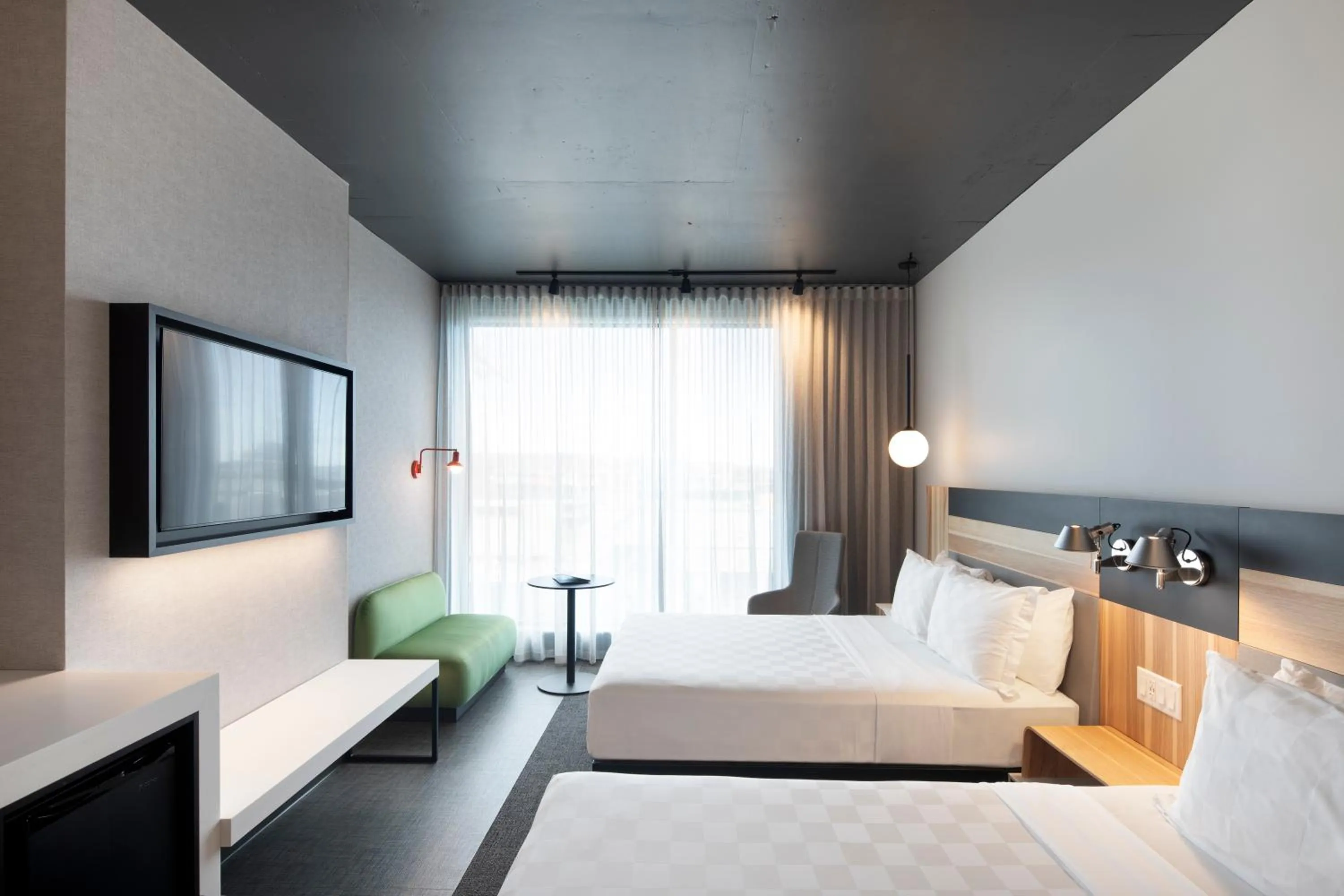 TV and multimedia, Bed in Alt Hotel Calgary University District