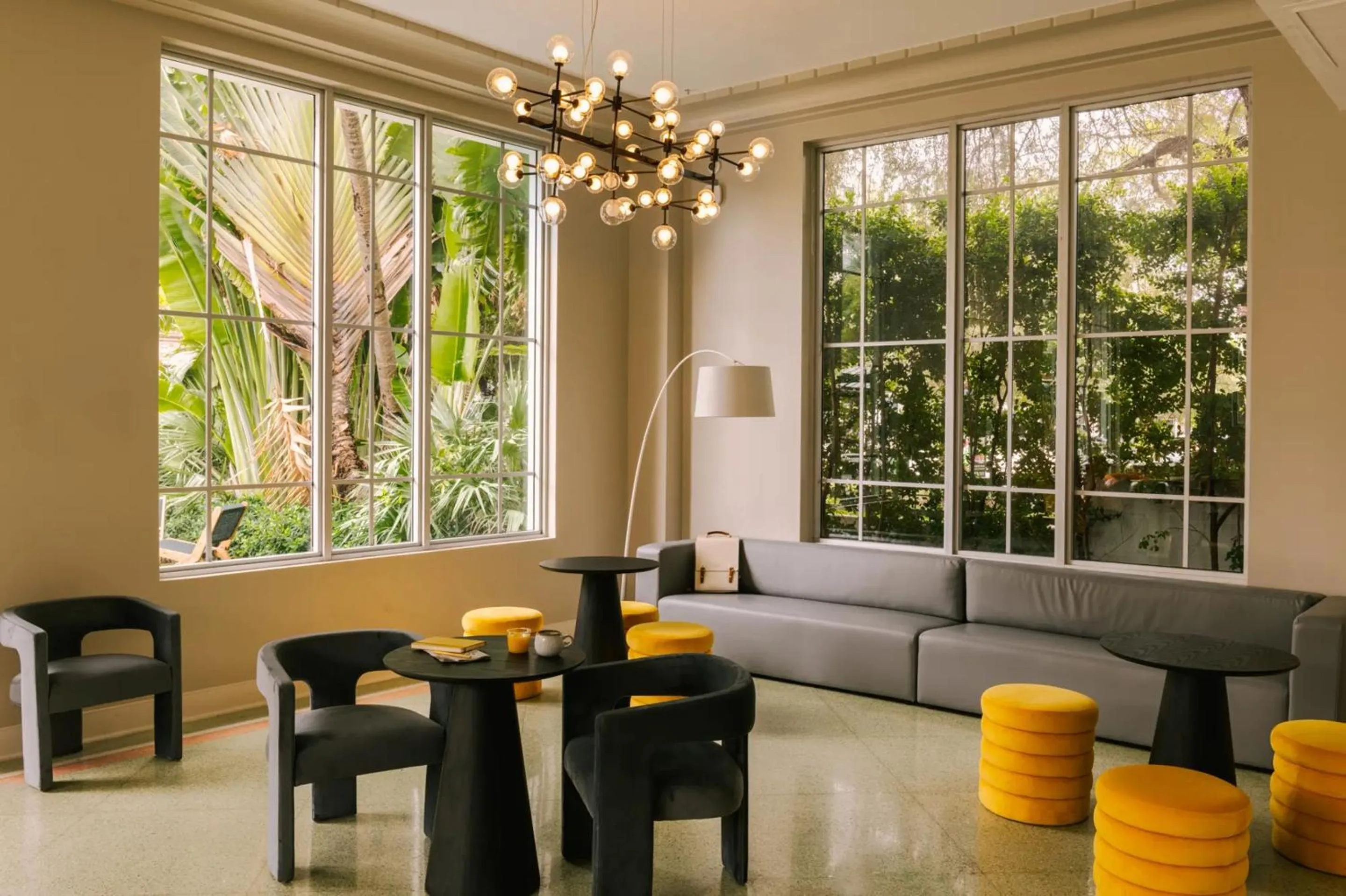 Lobby or reception in Kenmore Village Hotel, South Beach