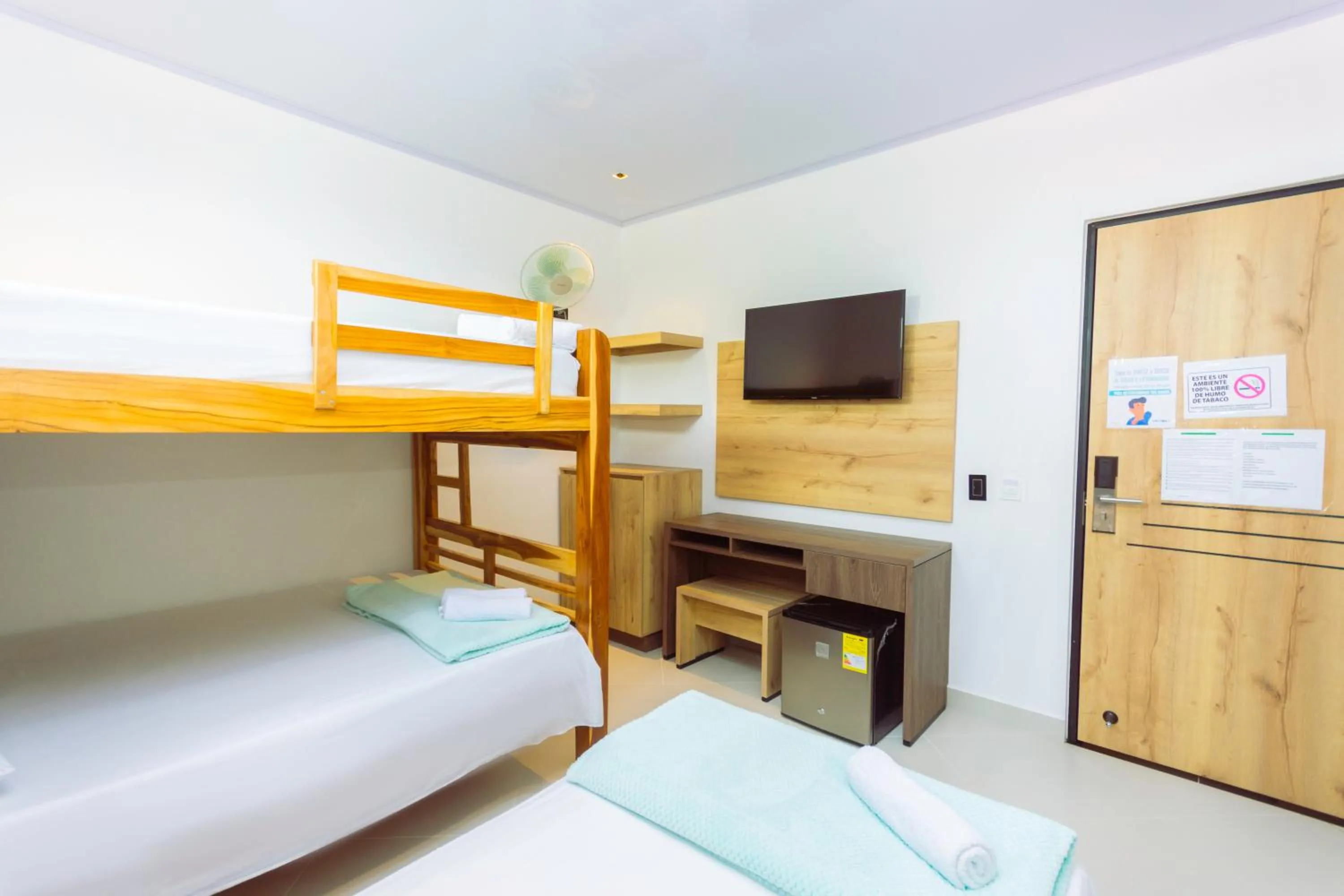 Photo of the whole room in Hotel Luna Verde By Del Toro