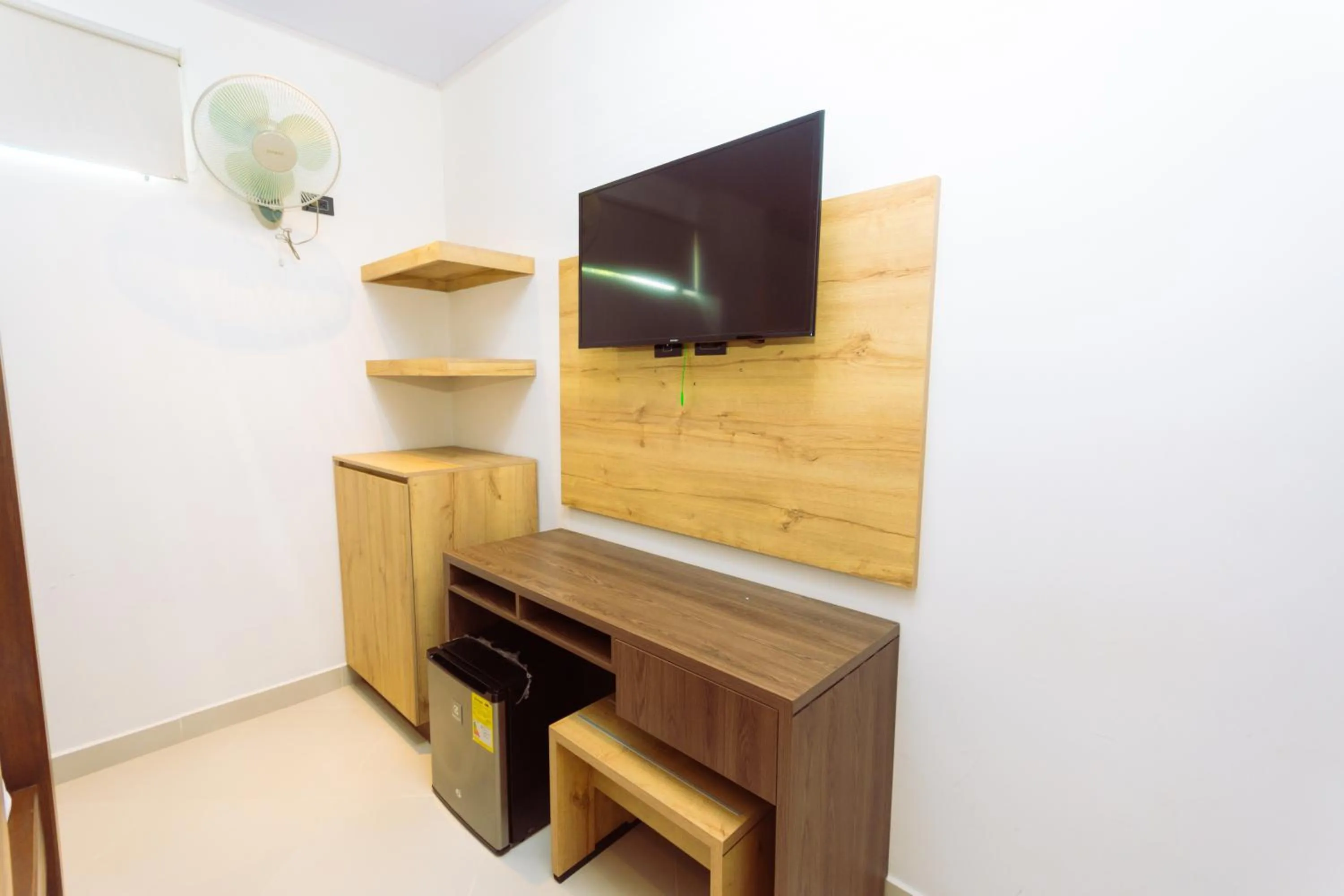 TV and multimedia in Hotel Luna Verde By Del Toro