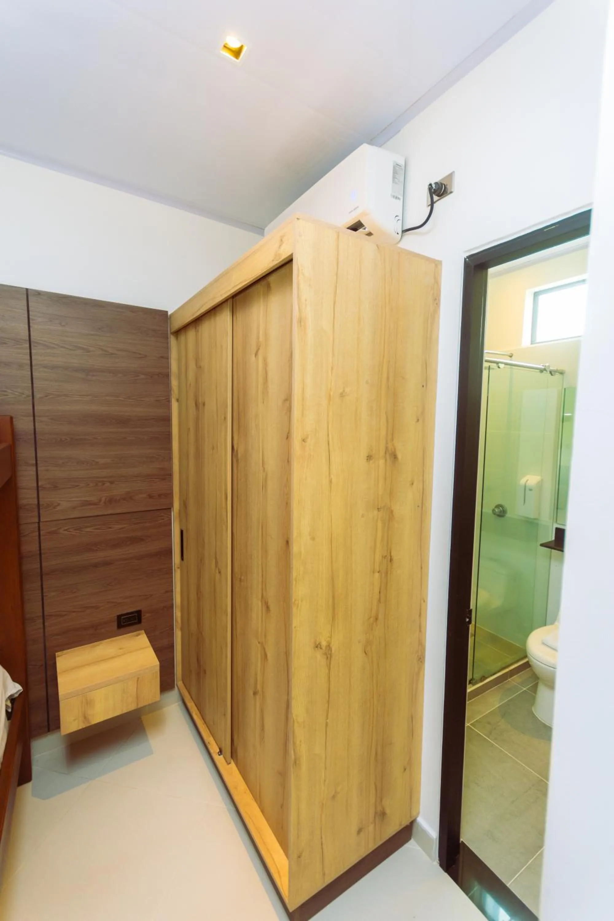 wardrobe in Hotel Luna Verde By Del Toro