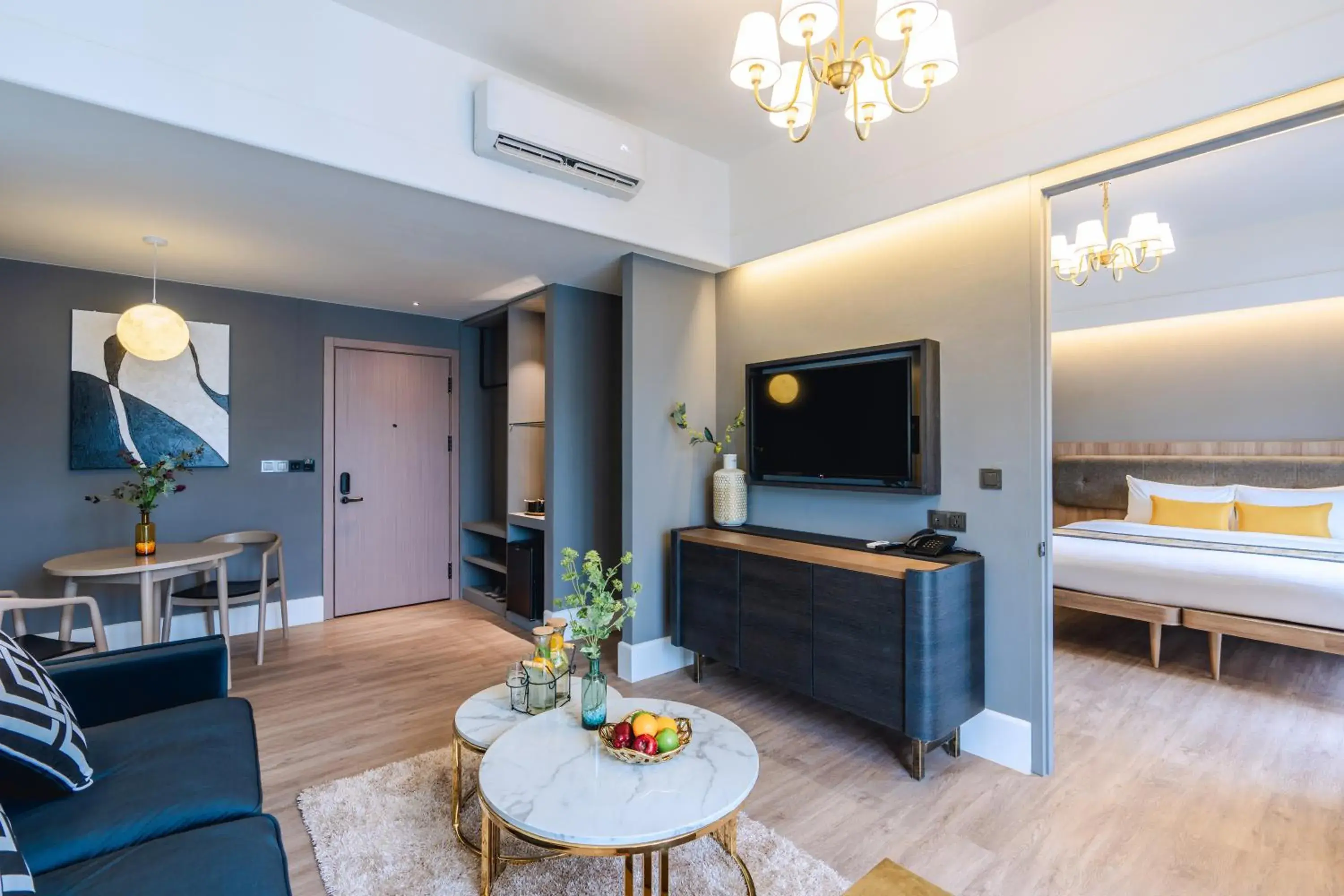 Blue Moon - Suite Room with Balcony Facing Beach View in Bandalo Boutique Hotel - Patong Beach Road Blue Moon - Suite Room with Balcony Facing Beach View in Bandalo Boutique Hotel - Patong Beach Road