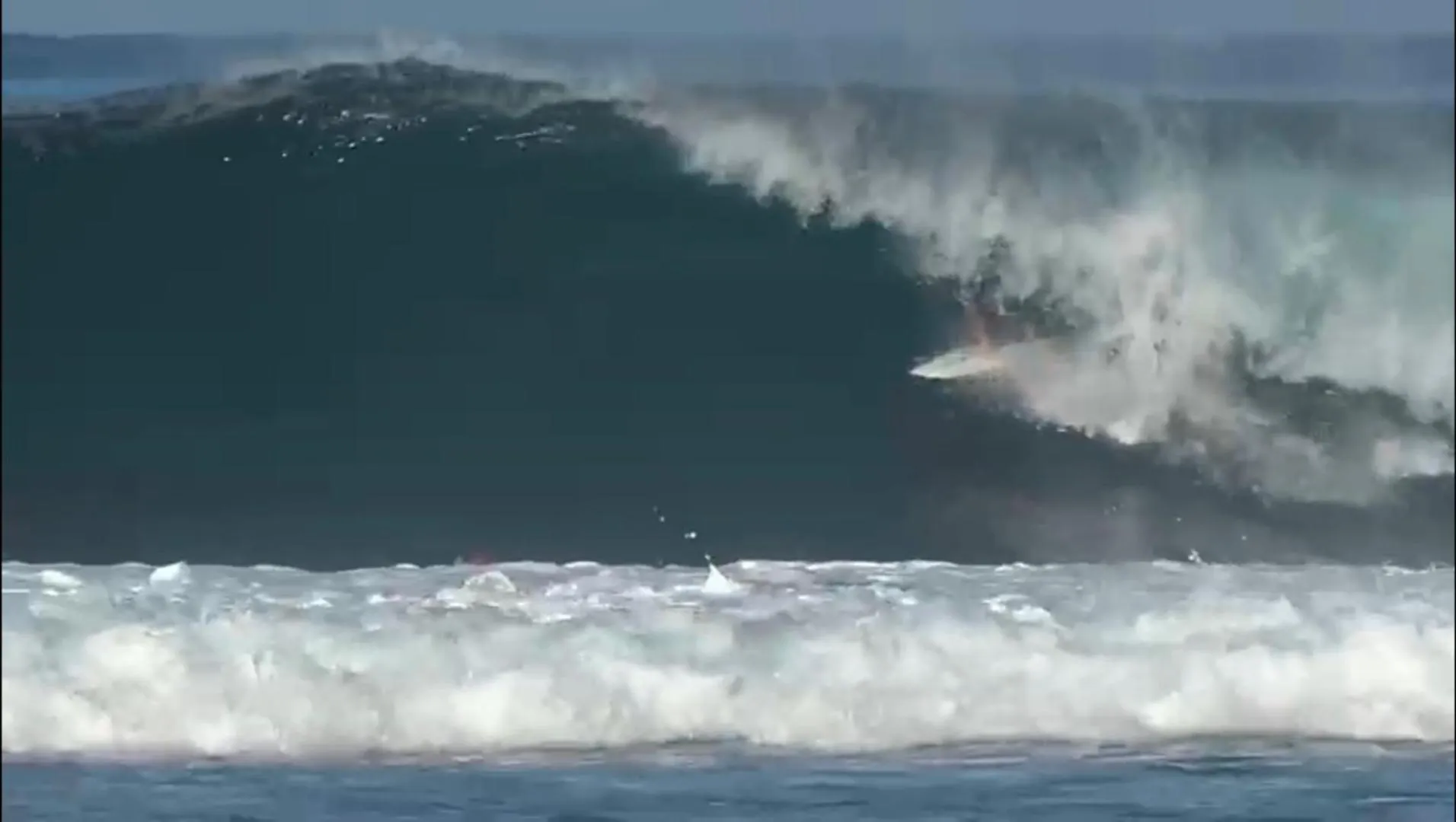 Day in Rumah Nalu surf camp