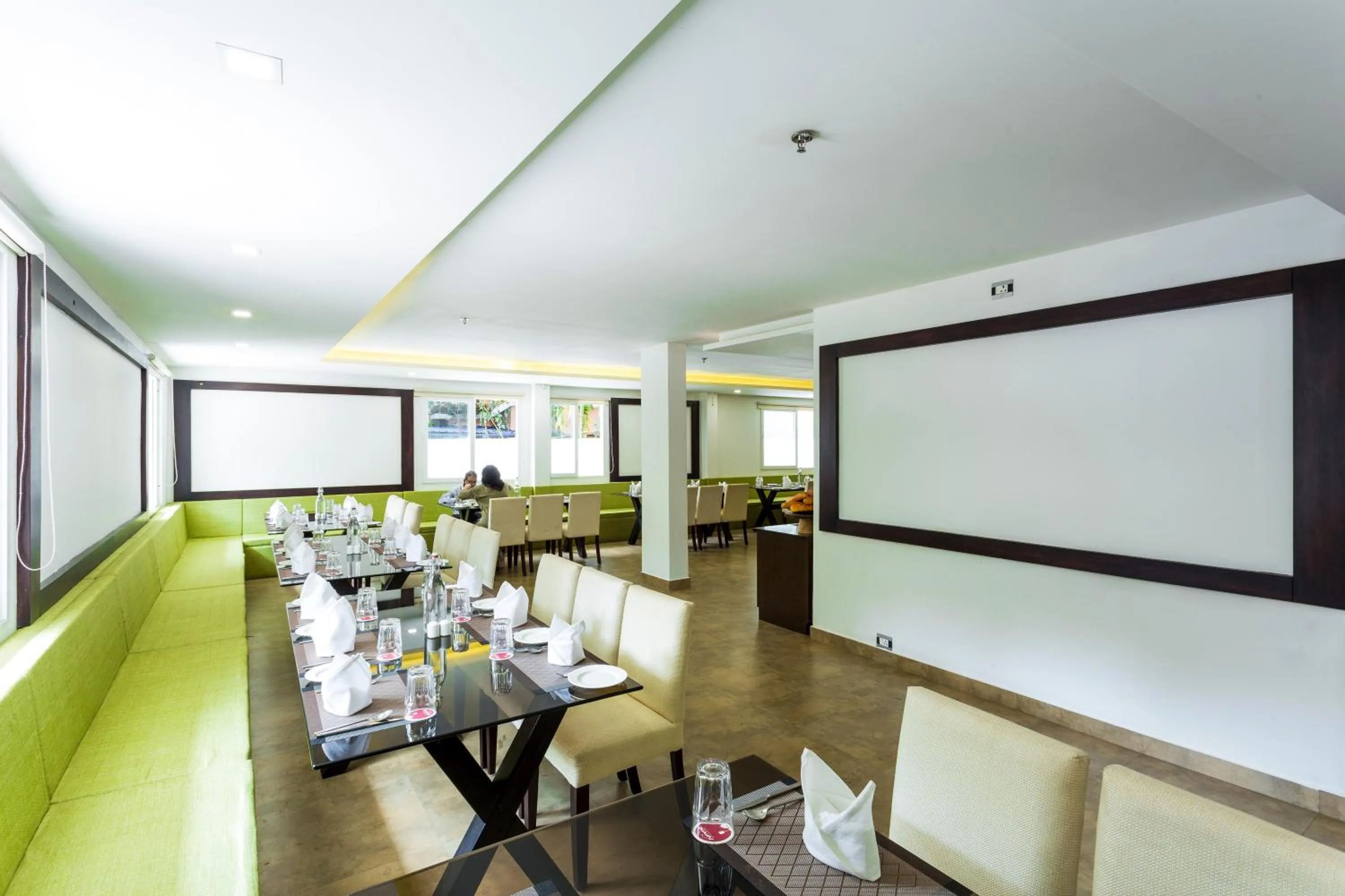 Restaurant/places to eat in Tiger Trails Thekkady