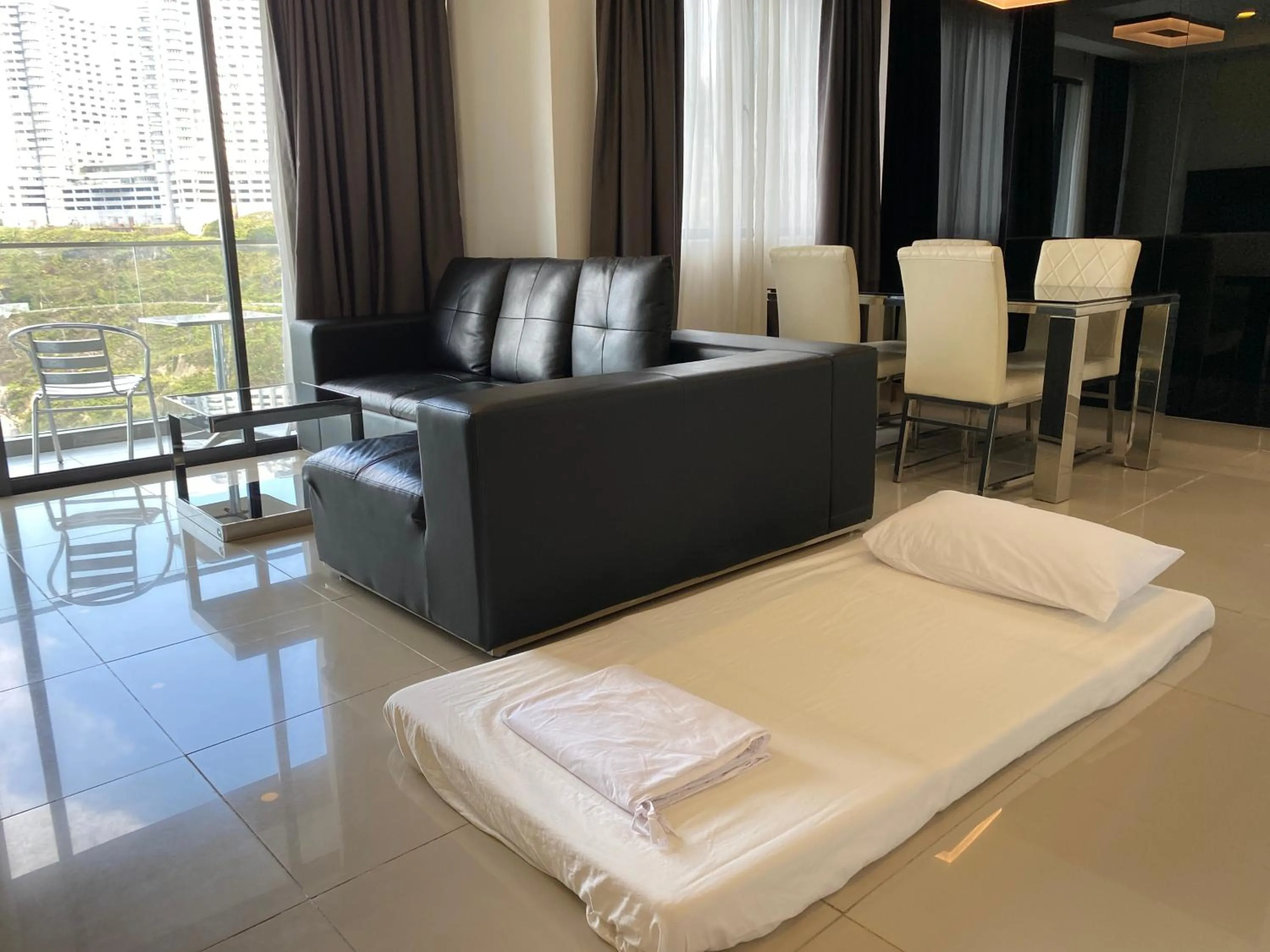 Bed in Genting Grandeur Suite - Ion D'elemen