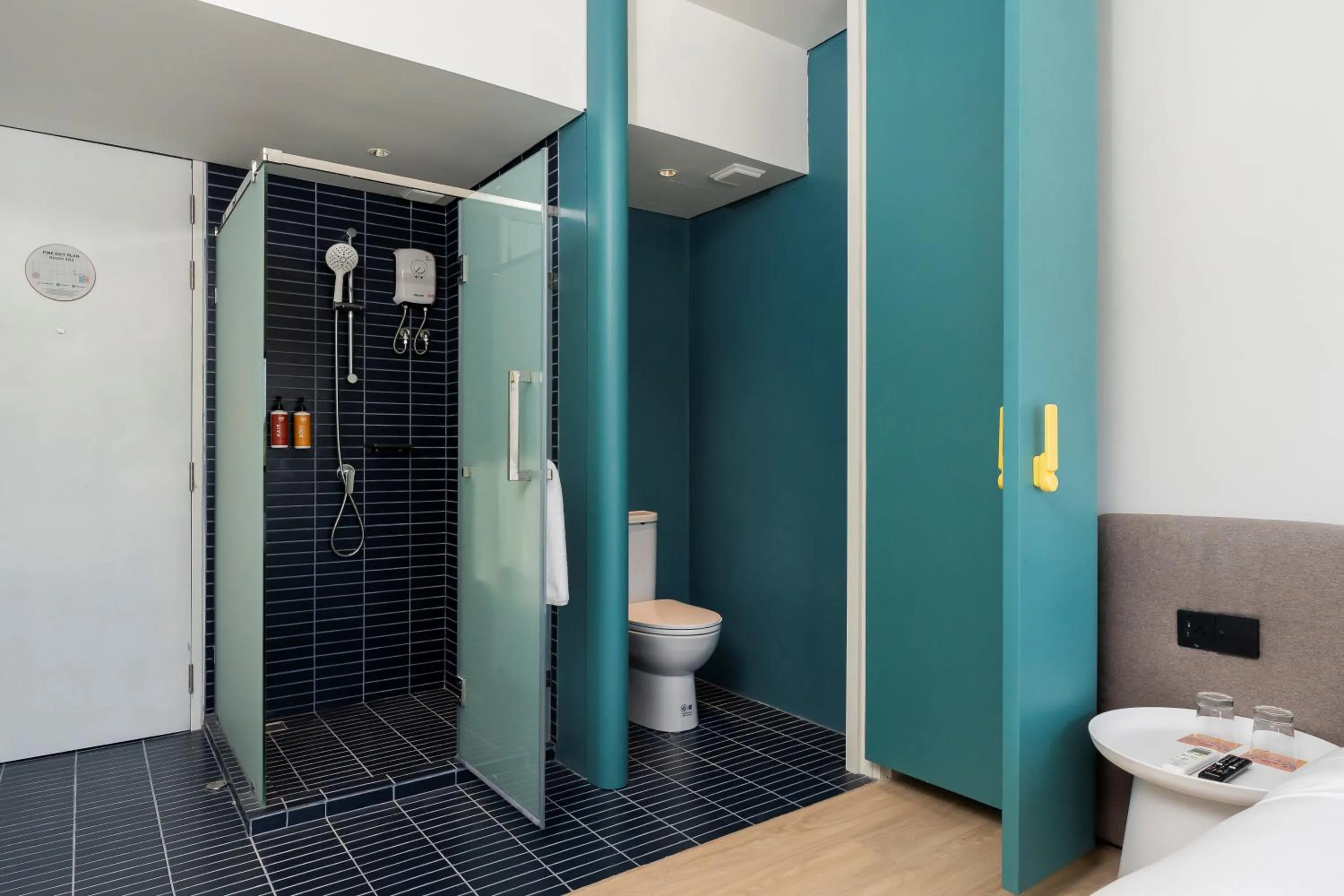 Shower in GO Hotel Si Racha at Central Si Racha