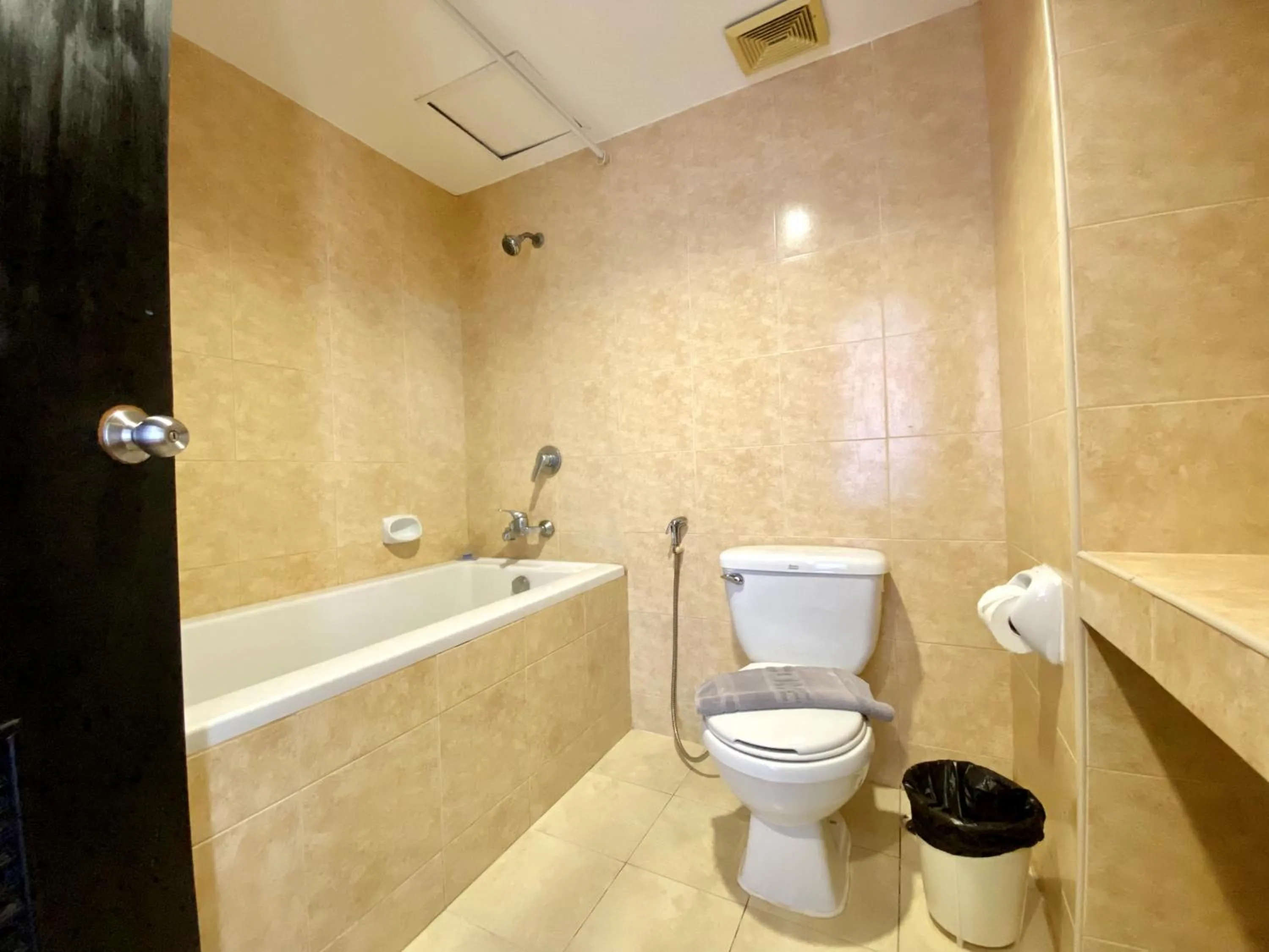 Shower in H.R.K.Resort