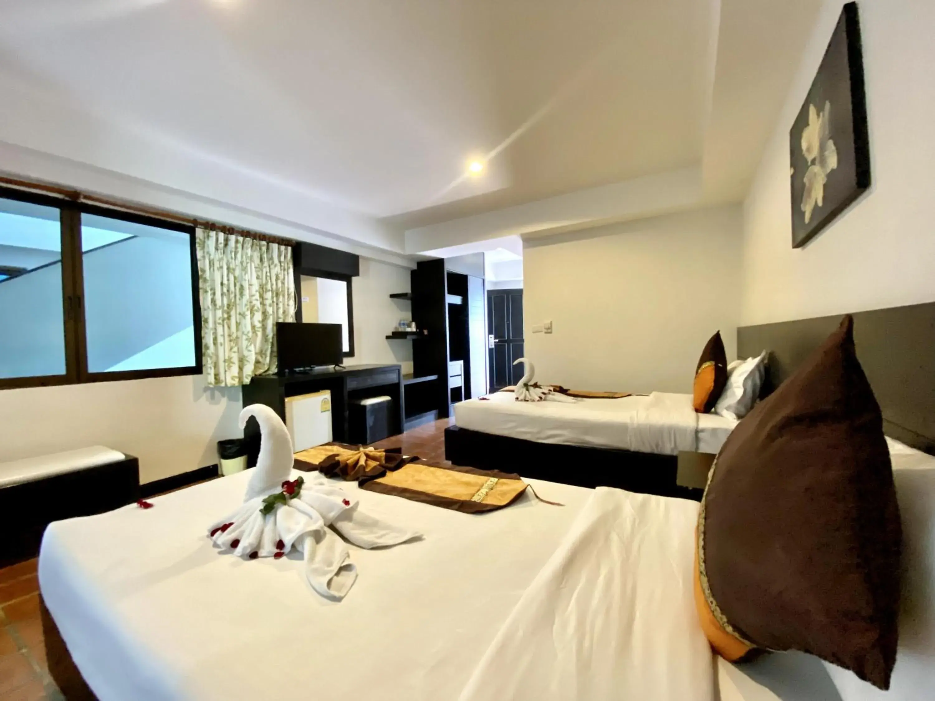 Two Connecting Superior Room (4-6 Adults) in H.R.K.Resort Two Connecting Superior Room (4-6 Adults) in H.R.K.Resort