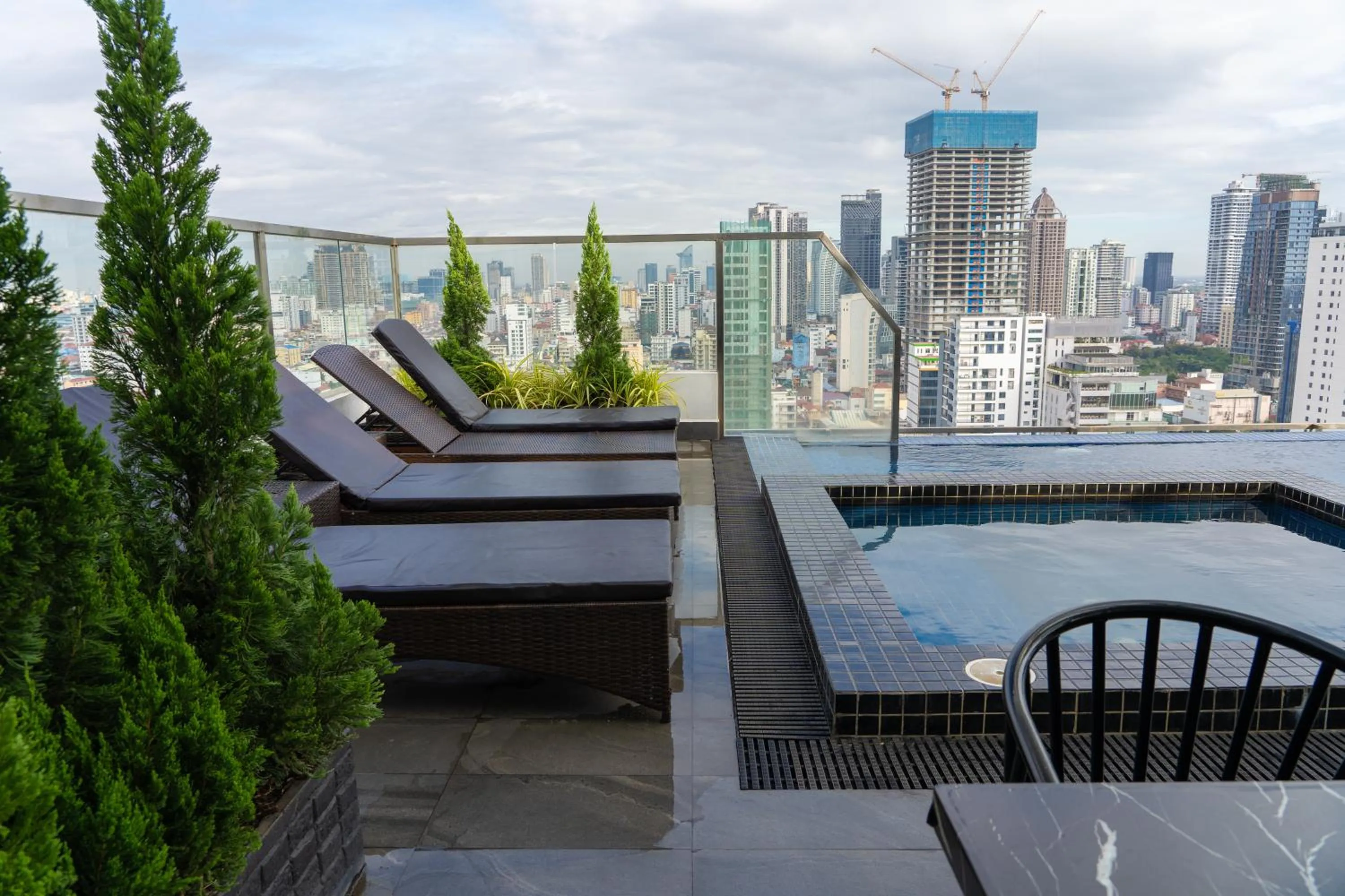 Swimming pool in Parc21 Luxury Boutique Hotel
