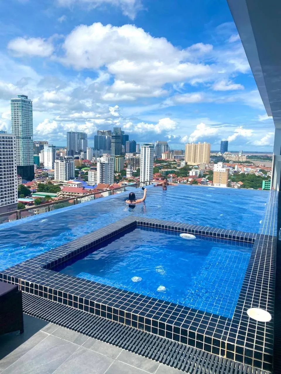 Hot Tub in Parc21 Luxury Boutique Hotel