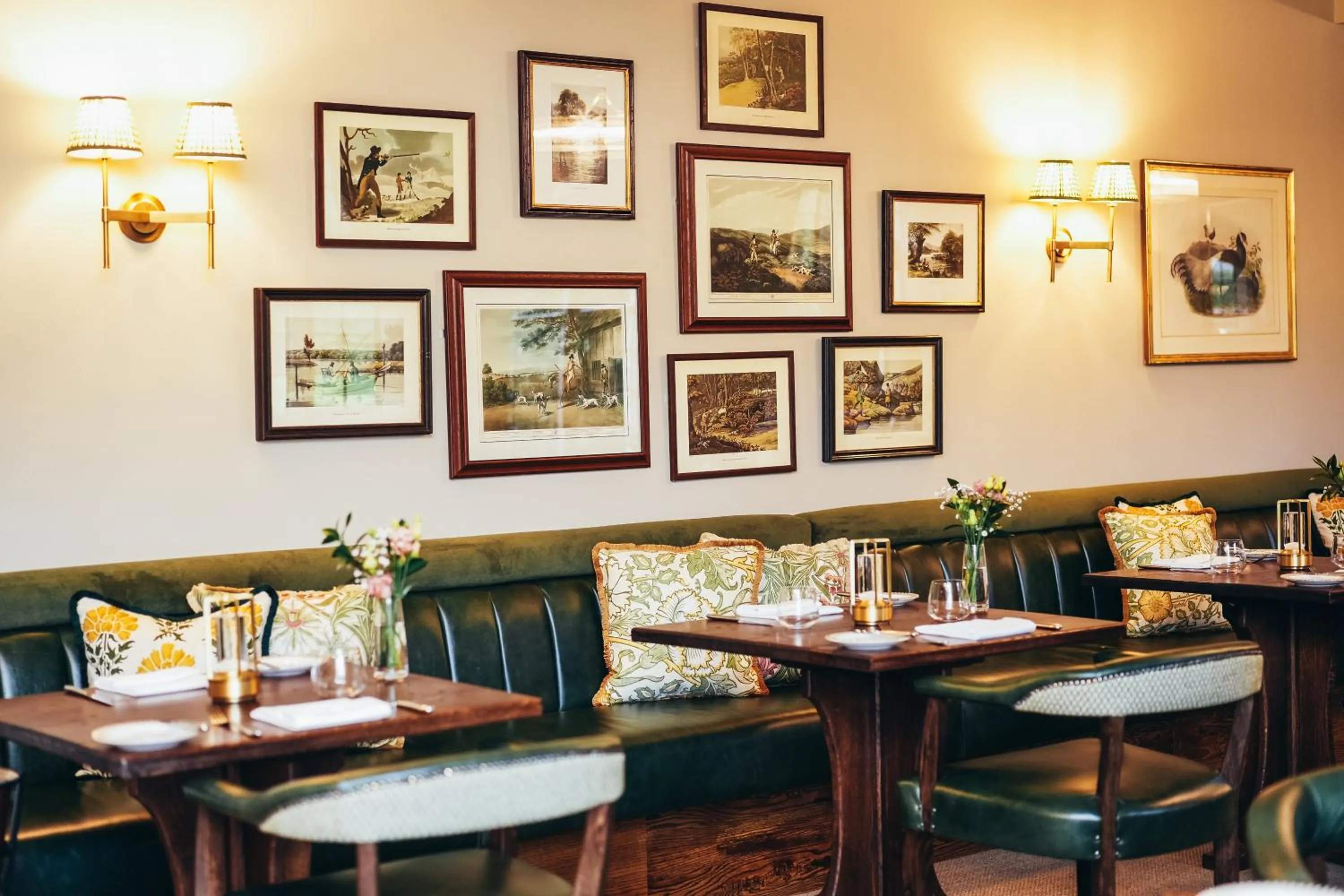 Restaurant/places to eat in The Peacock at Rowsley