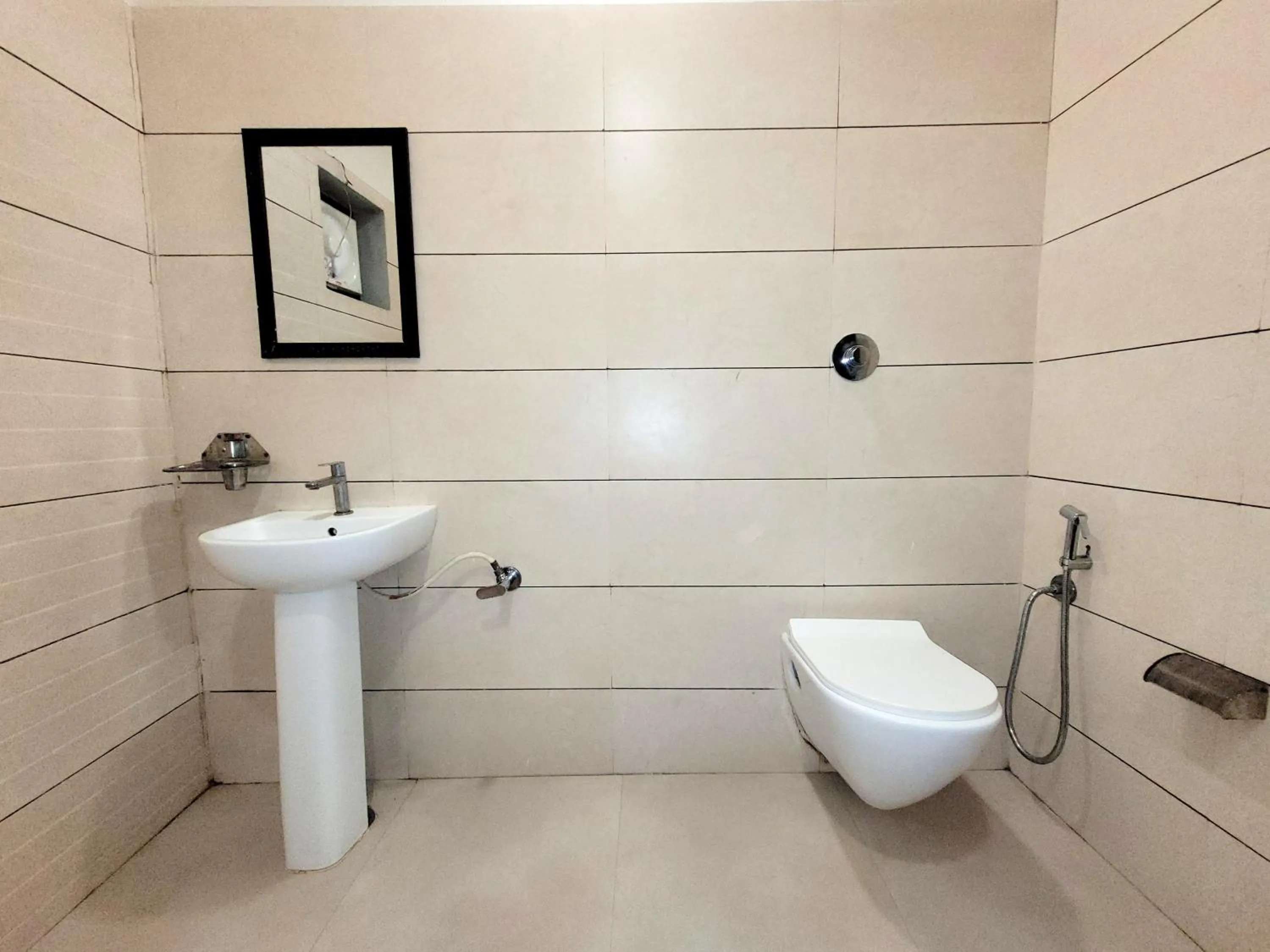 Shower in The Nirvana By Urban Galaxy