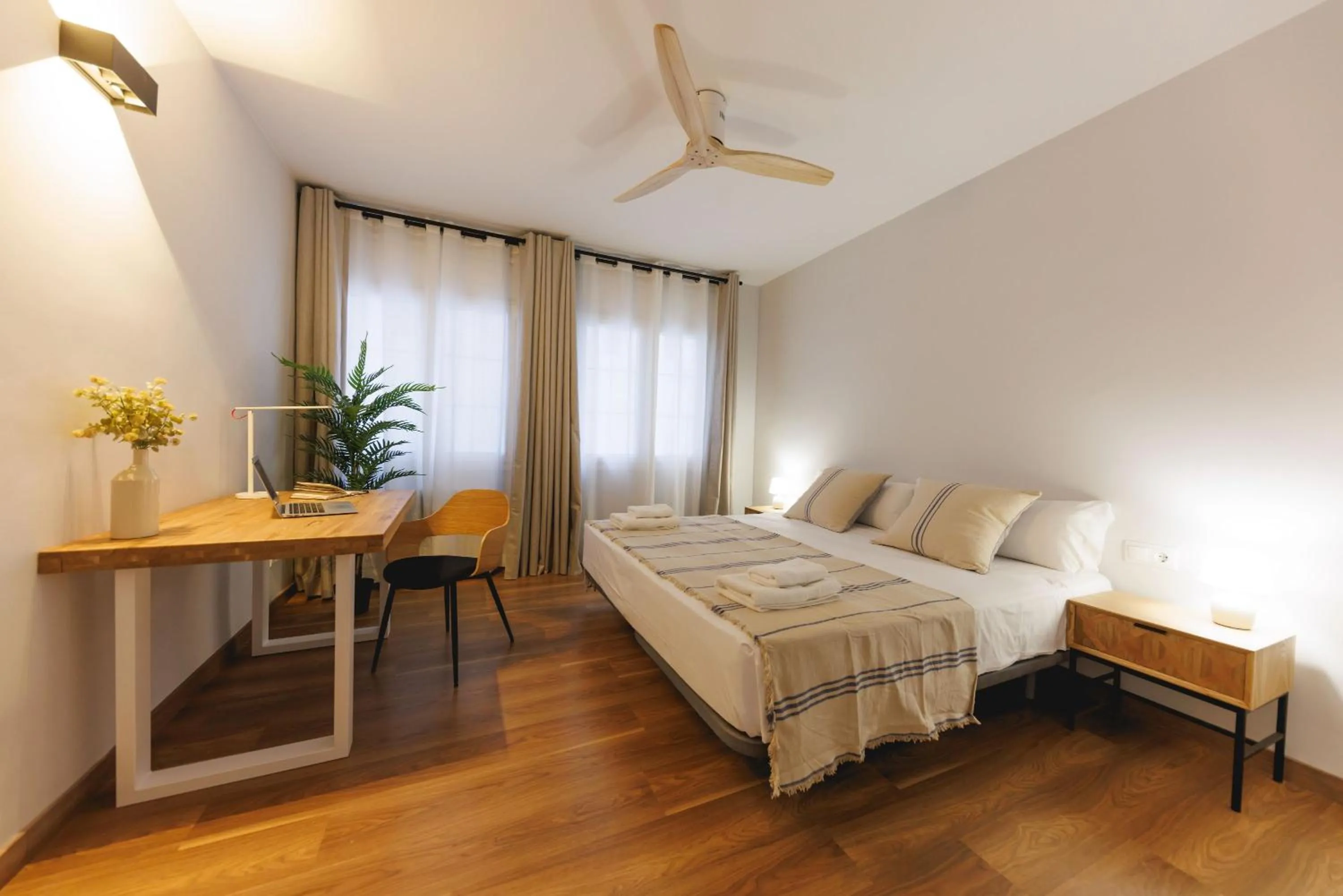 Bed in Bravissimo Figuerola, Spacious 3-bedroom apartment