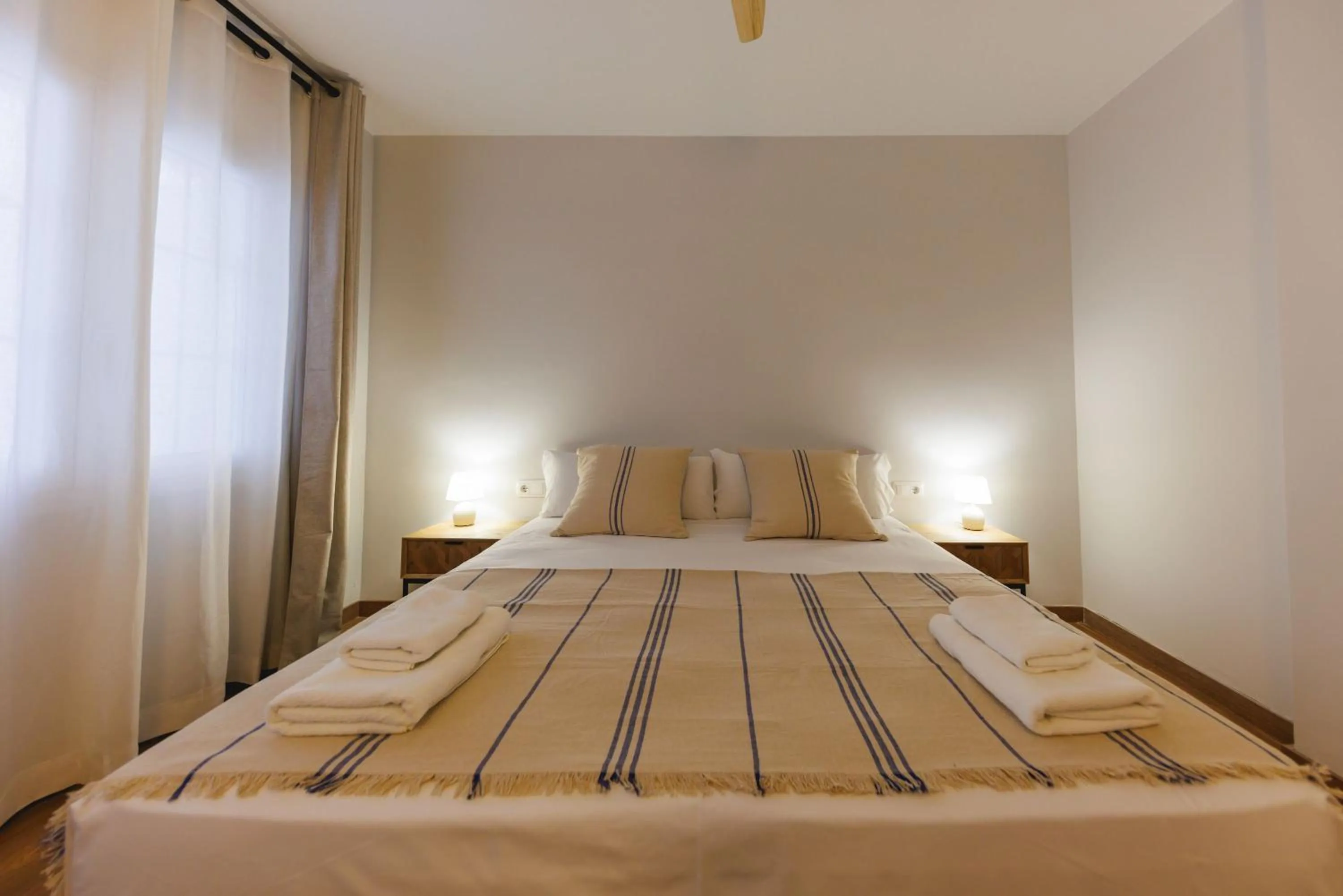 Bed in Bravissimo Figuerola, Spacious 3-bedroom apartment
